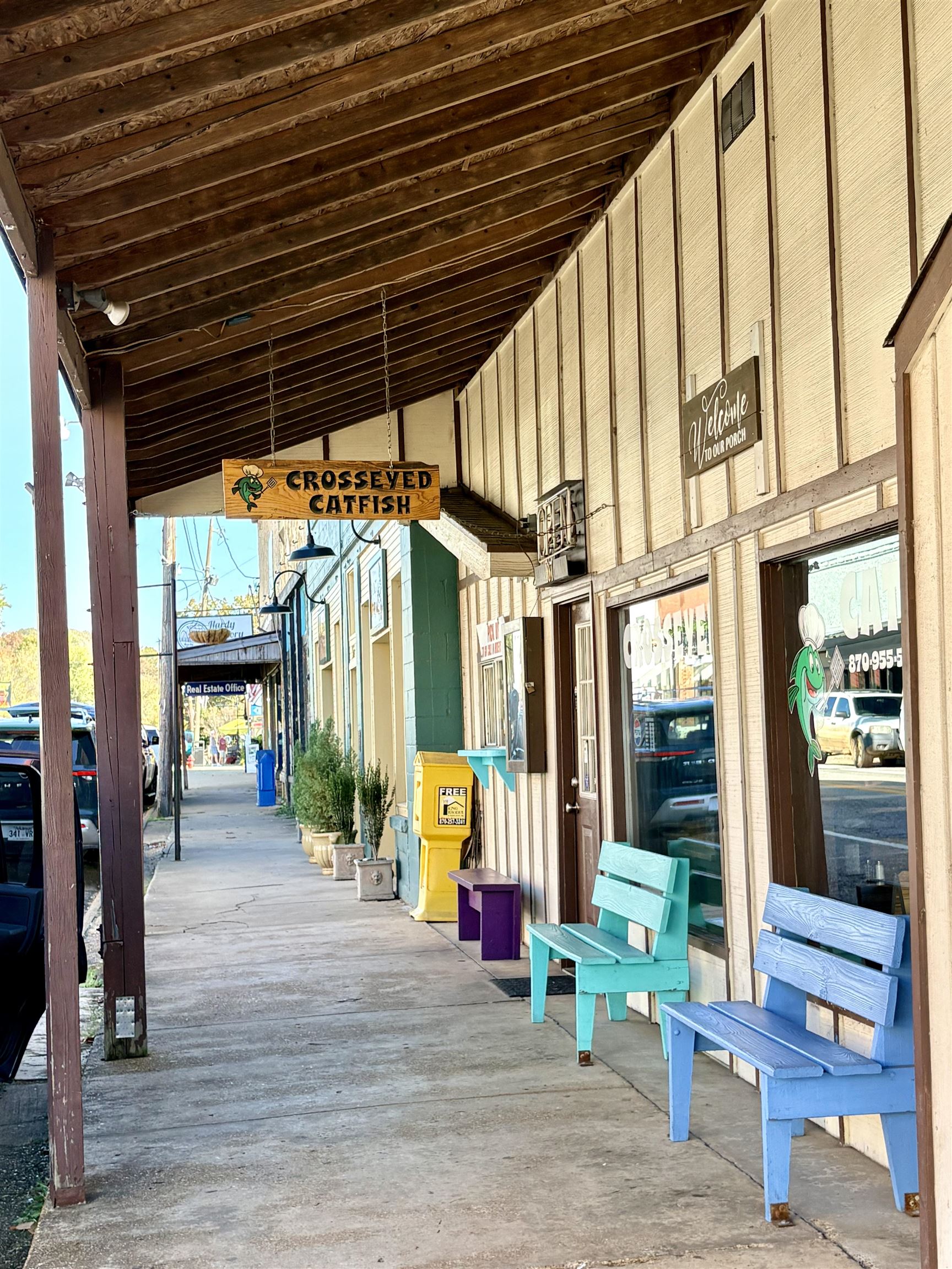 Photo 2 - Commercial / Industrial for sale – 107 E Main   Hardy, AR