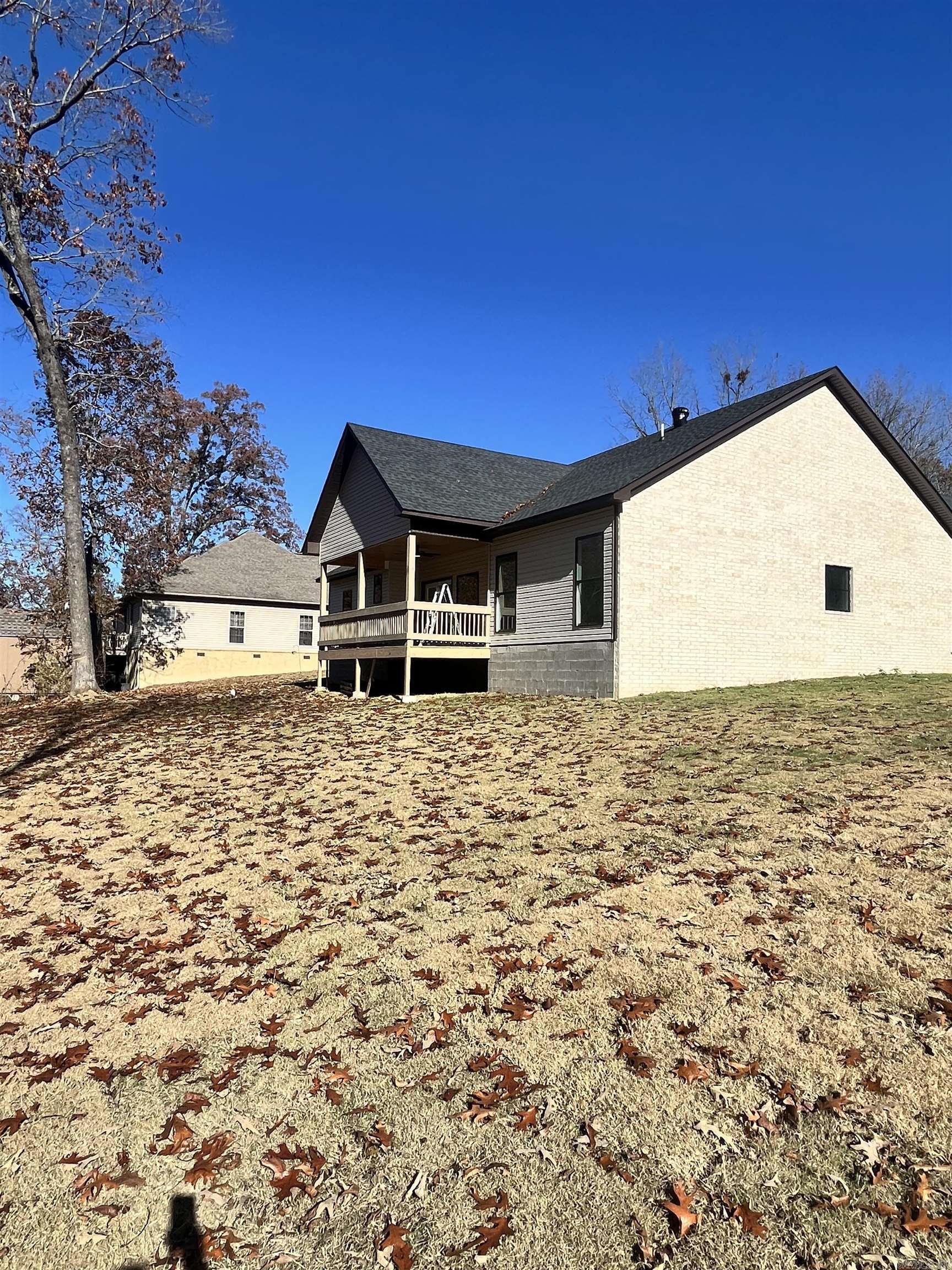 Photo 3 - Residential for sale – 137  Leatherwood   Batesville, AR