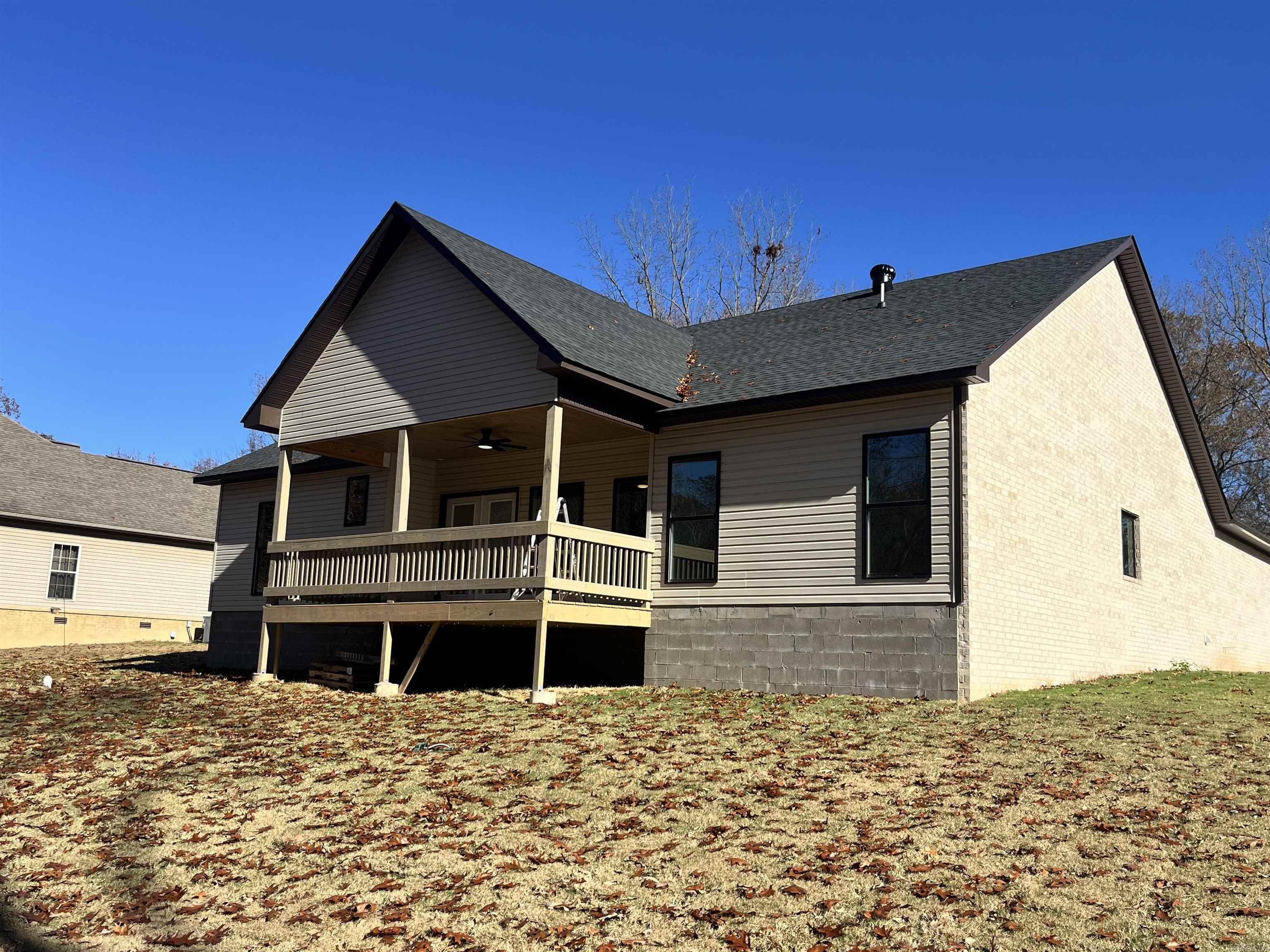 Photo 5 - Residential for sale – 137  Leatherwood   Batesville, AR