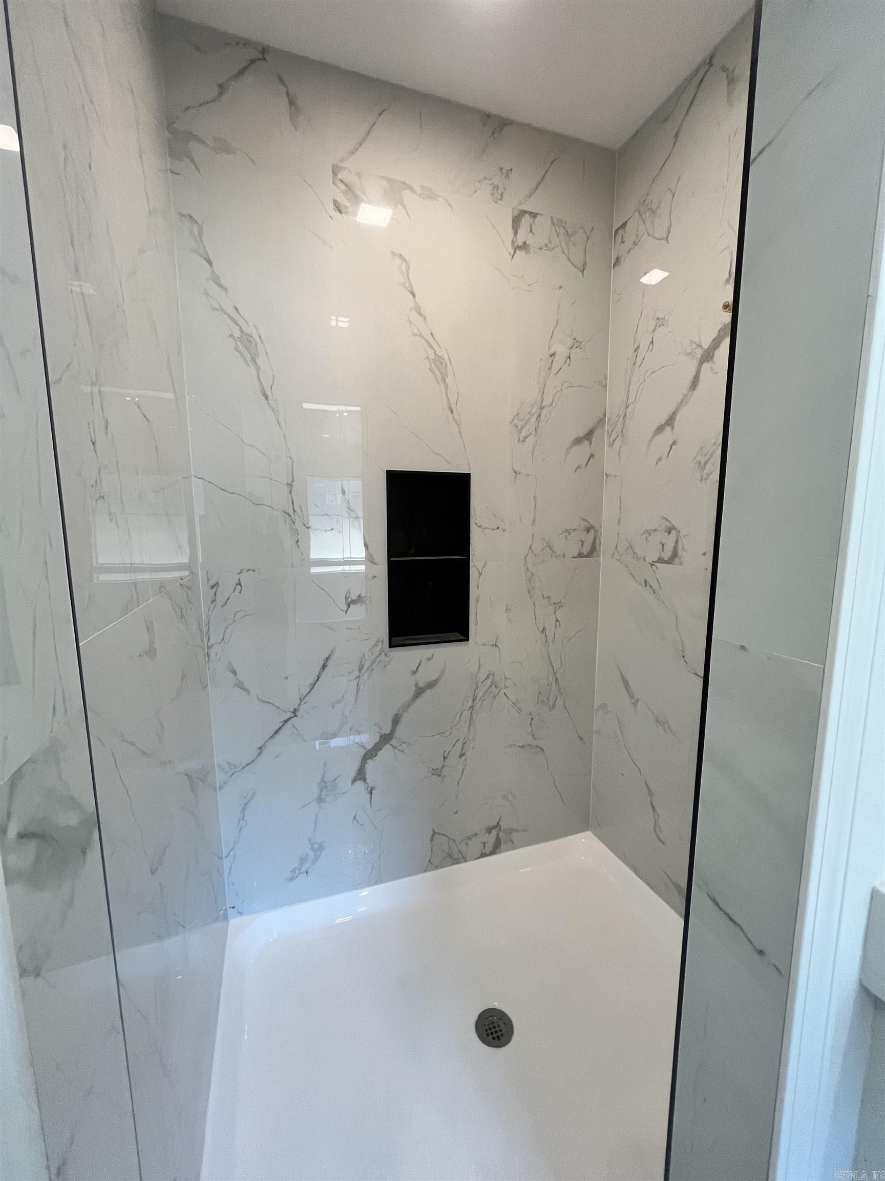 Photo 9 - Residential for sale – 137  Leatherwood   Batesville, AR