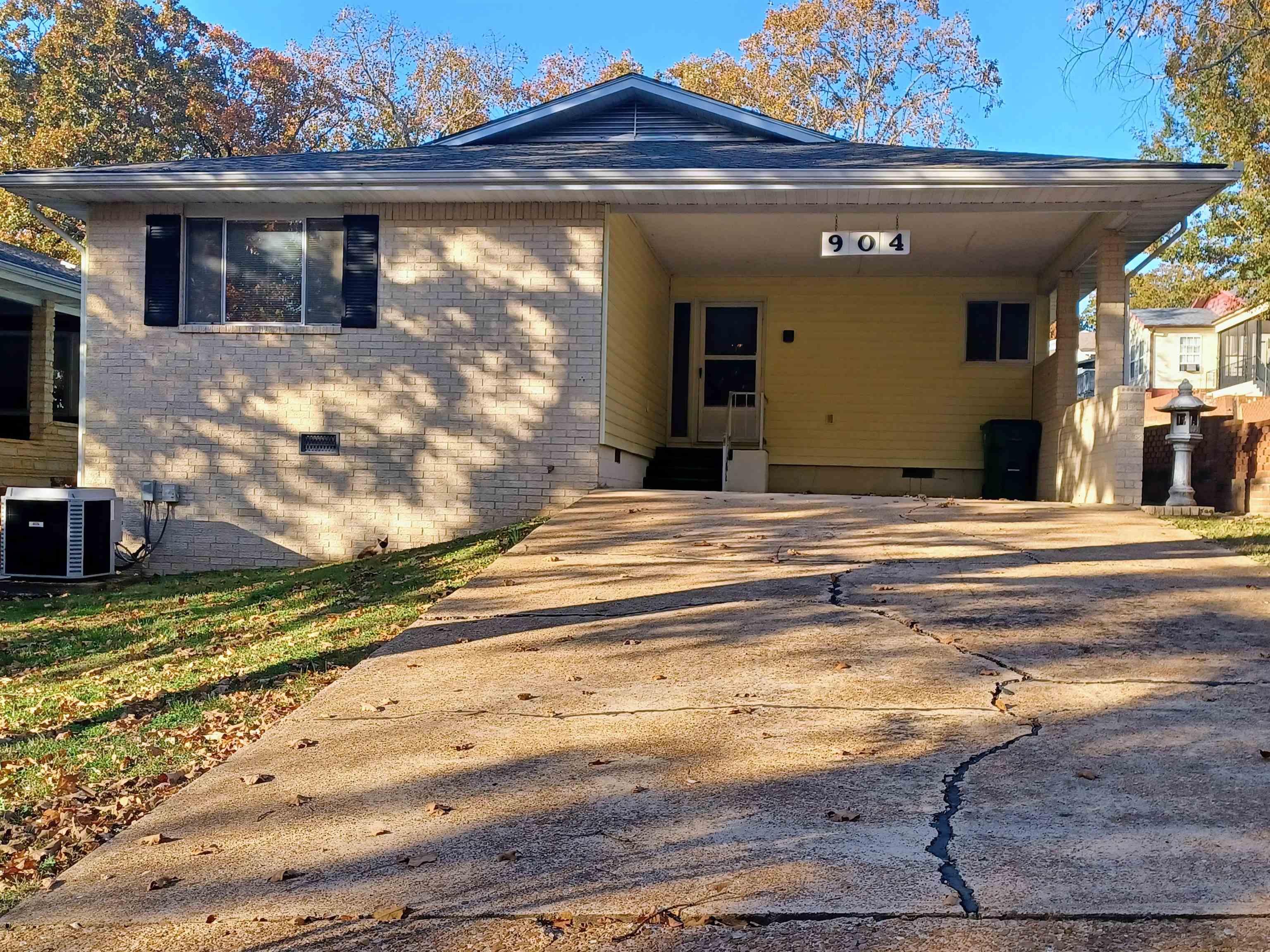 Residential for sale – 904 S Manor   Horseshoe Bend, AR