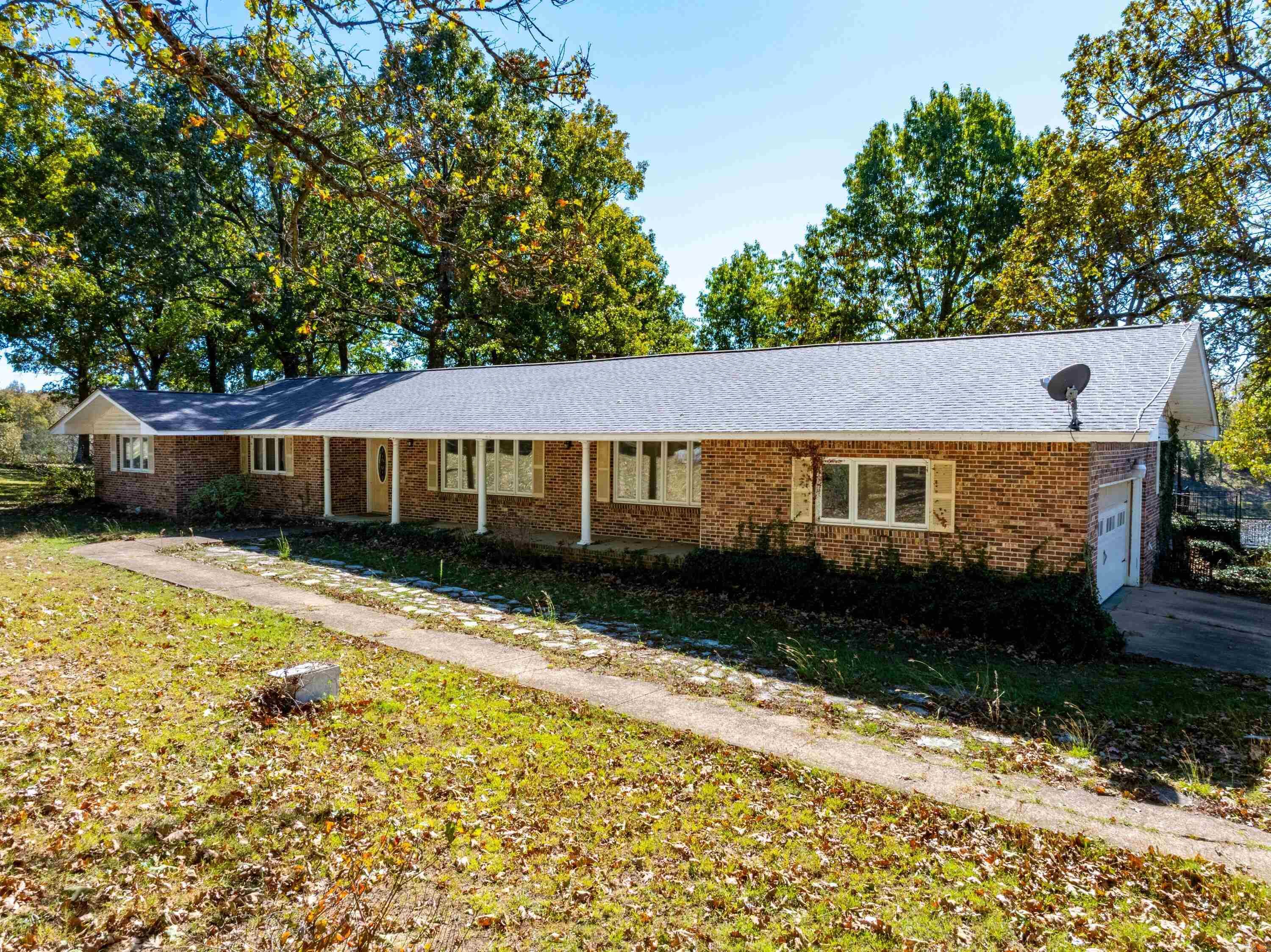 Photo 4 - Residential for sale – 717  Green Valley Ln   Viola, AR