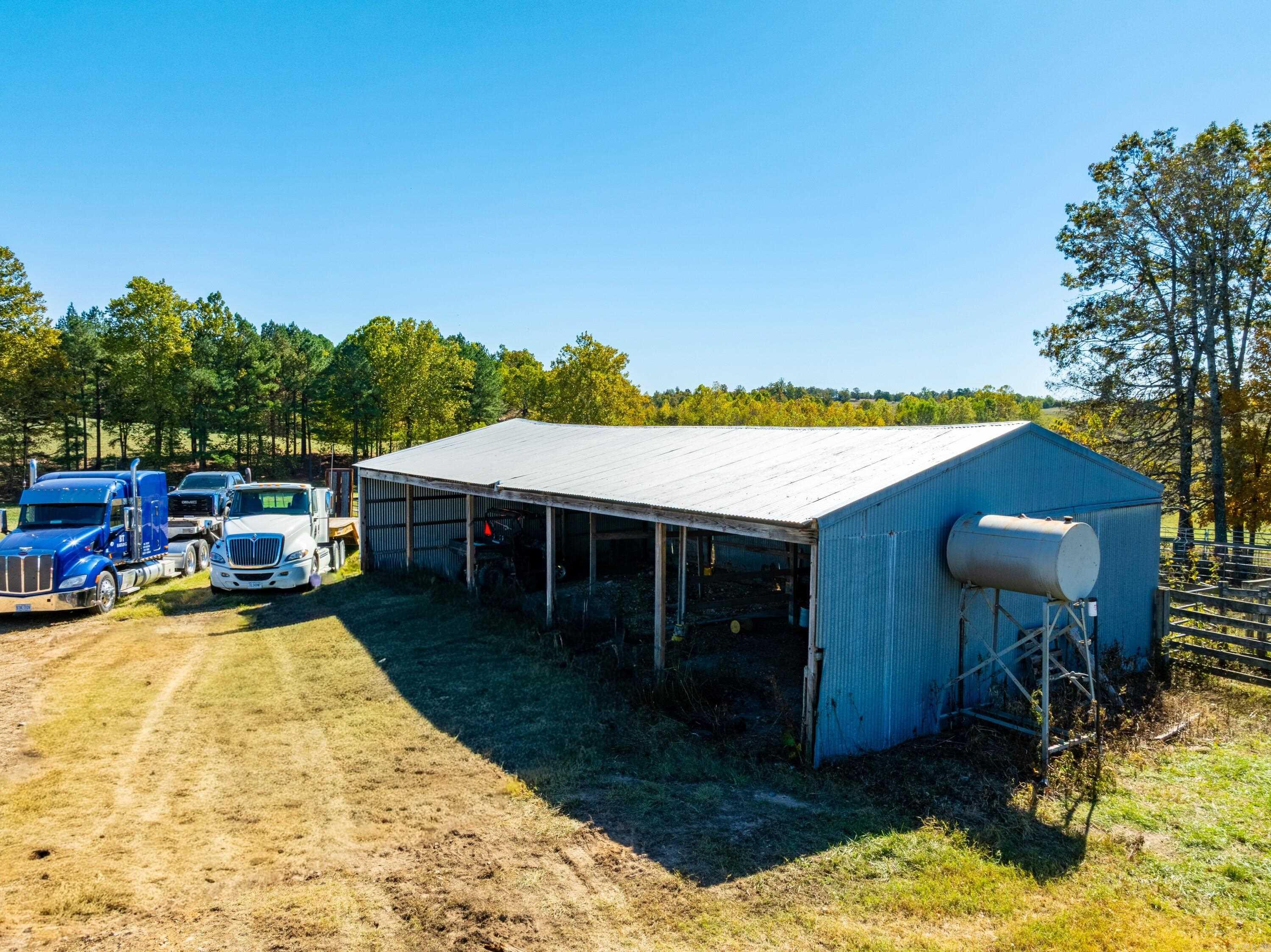 Photo 8 - Residential for sale – 717  Green Valley Ln   Viola, AR