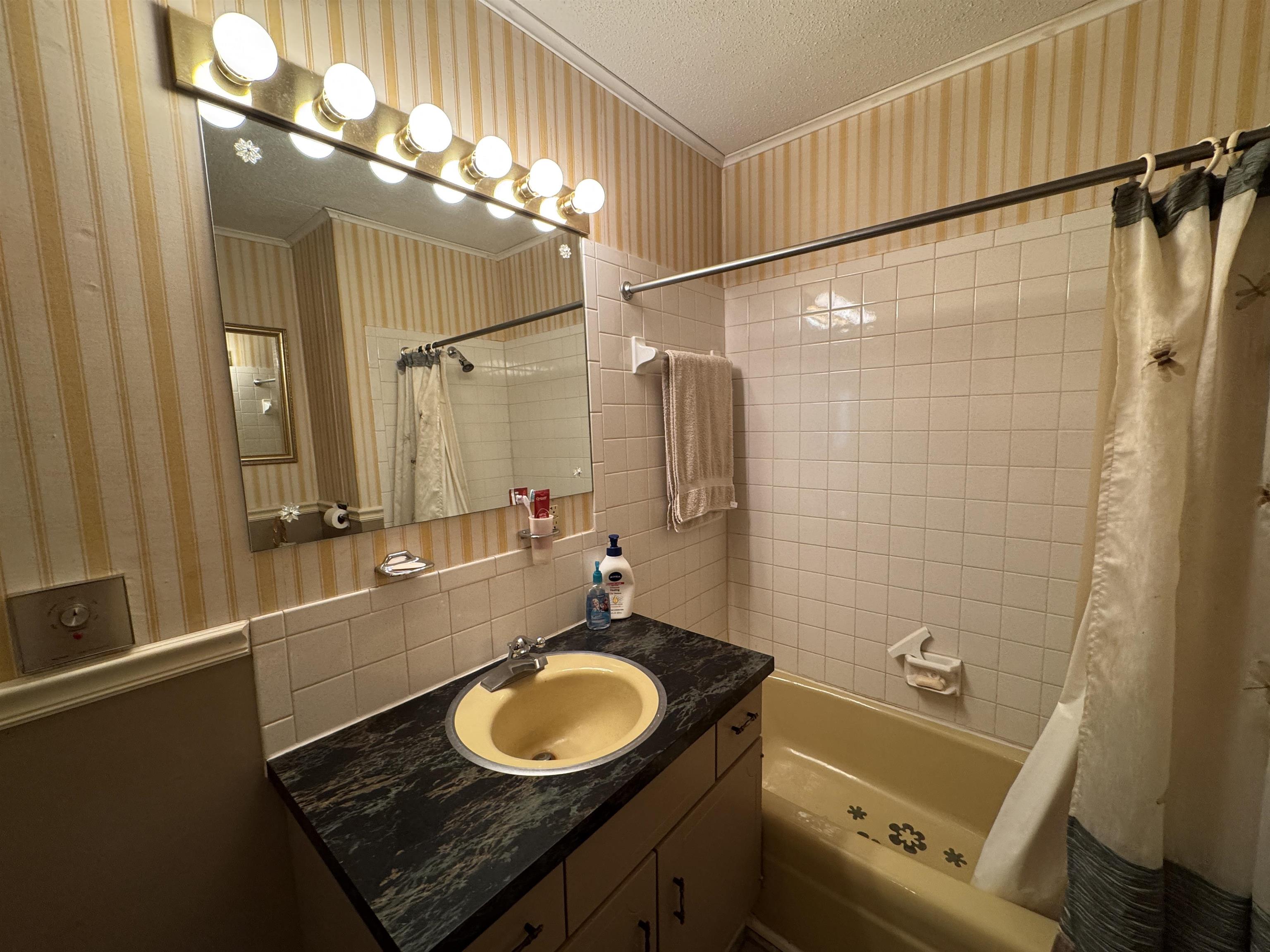 Photo 12 - Residential for sale – 306  Amethyst Lane   Horseshoe Bend, AR