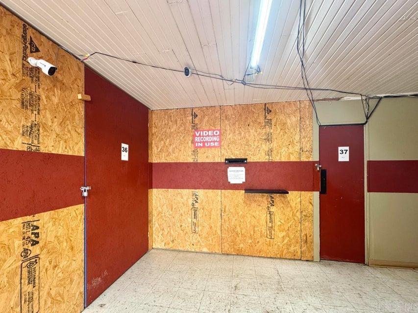 Photo 12 - Commercial / Industrial for sale – 1989  Batesville   Southside, AR