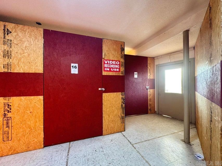 Photo 7 - Commercial / Industrial for sale – 1989  Batesville   Southside, AR