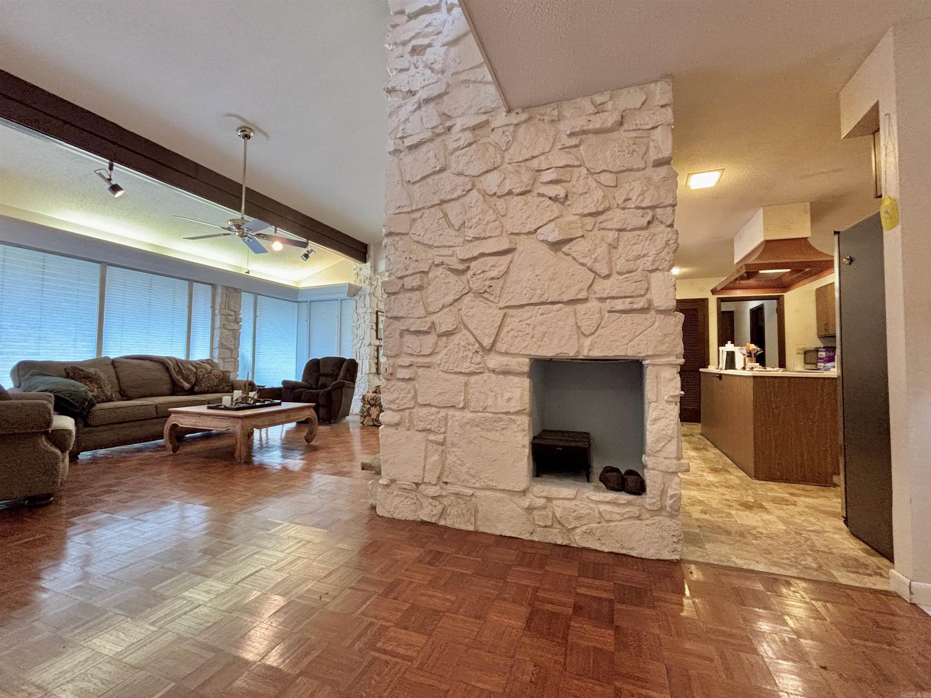 Photo 16 - Residential for sale – 135  Iroquois Dr   Cherokee Village, AR