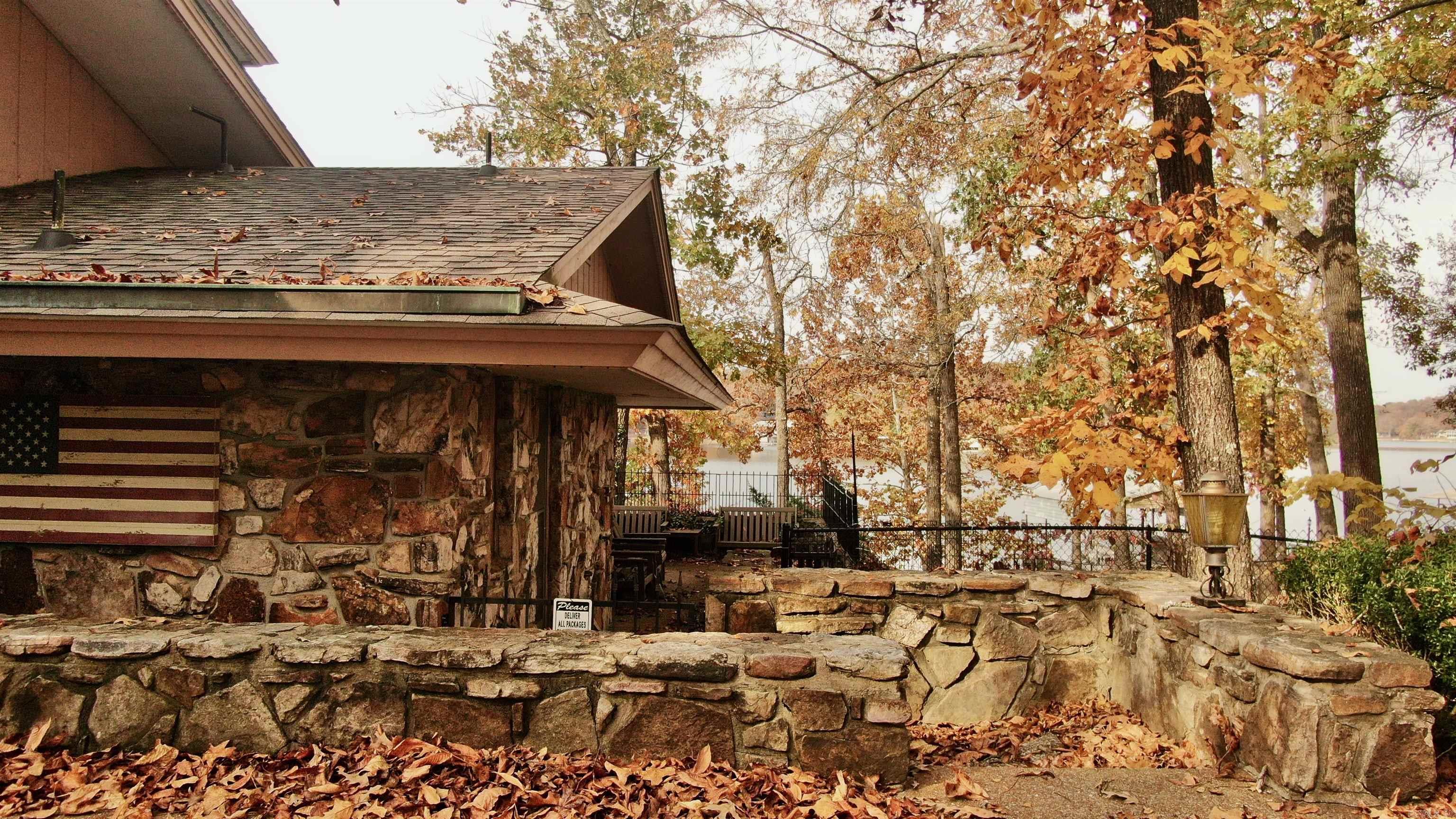 Photo 3 - Residential for sale – 135  Iroquois Dr   Cherokee Village, AR