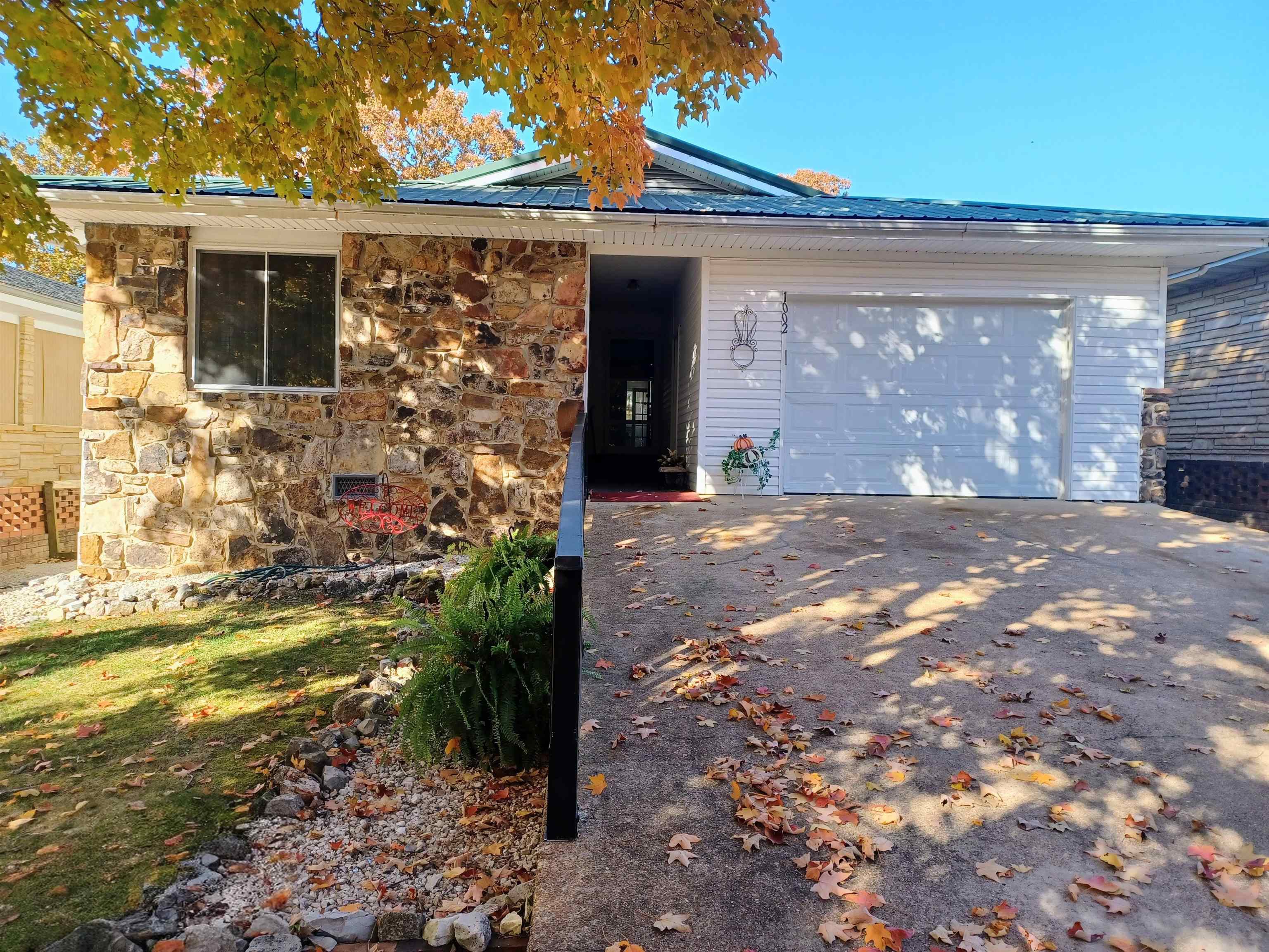 Residential for sale – 1002 S Manor   Horseshoe Bend, AR