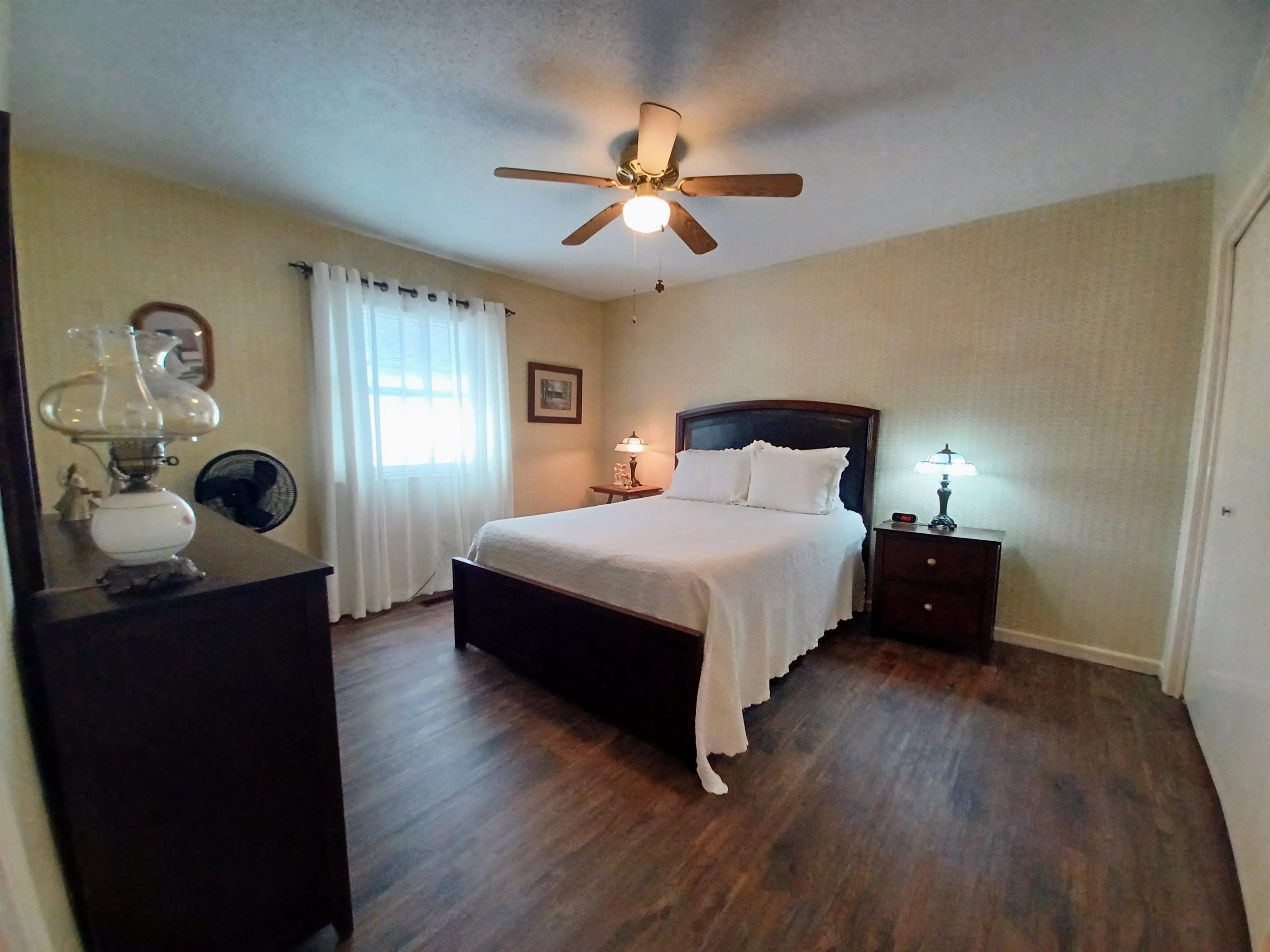 Photo 11 - Residential for sale – 1002 S Manor   Horseshoe Bend, AR