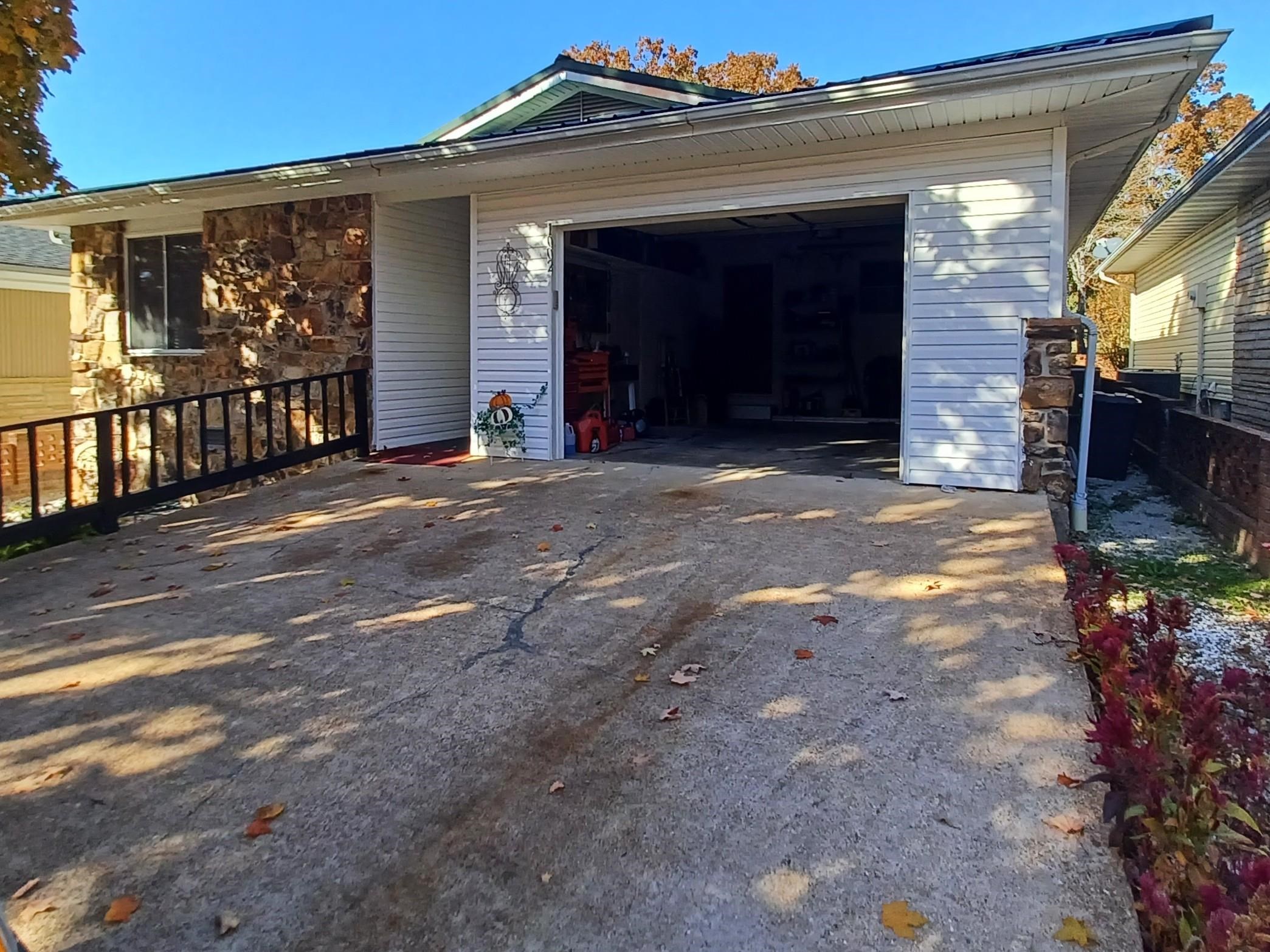 Photo 19 - Residential for sale – 1002 S Manor   Horseshoe Bend, AR