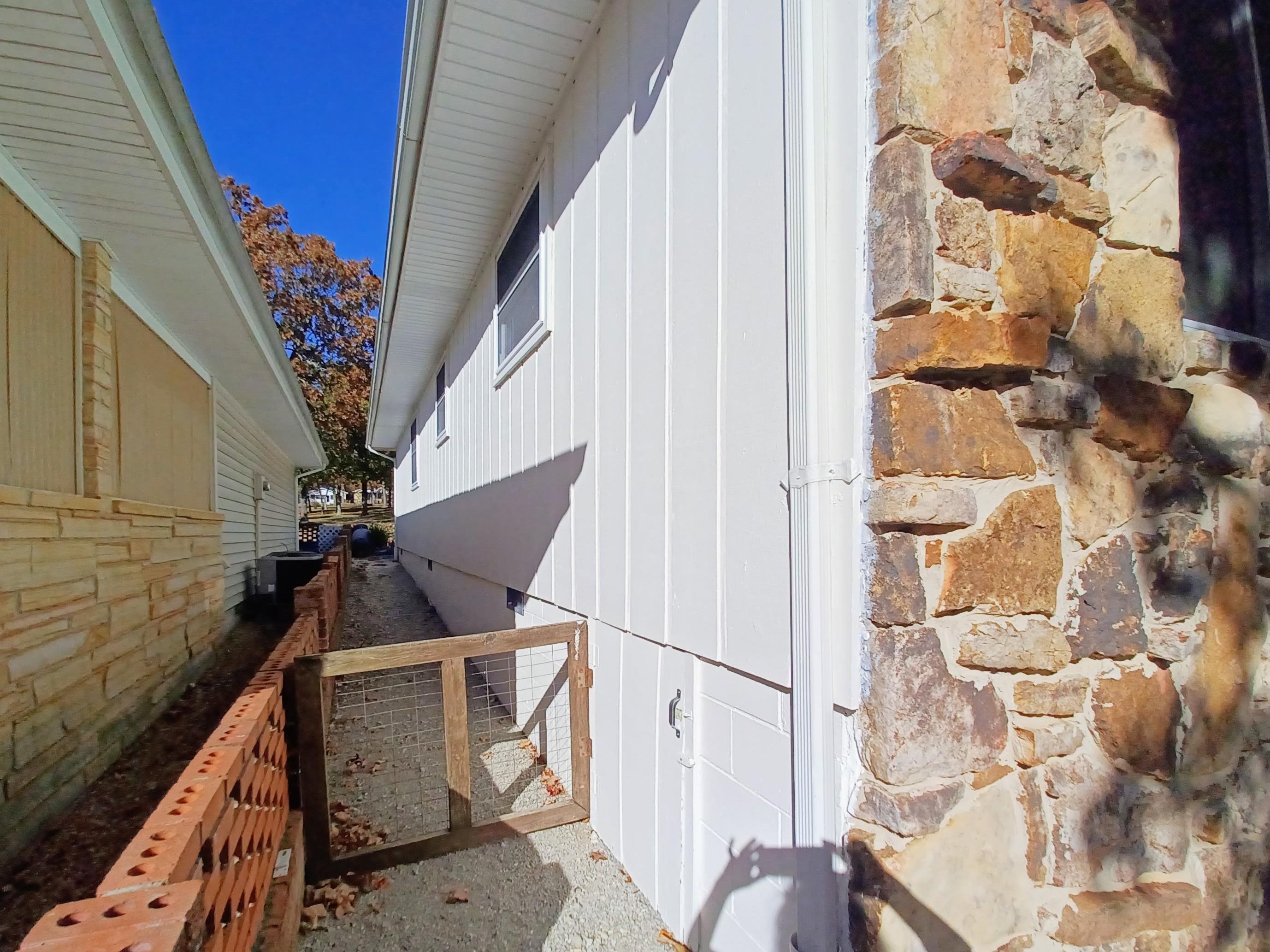 Photo 21 - Residential for sale – 1002 S Manor   Horseshoe Bend, AR