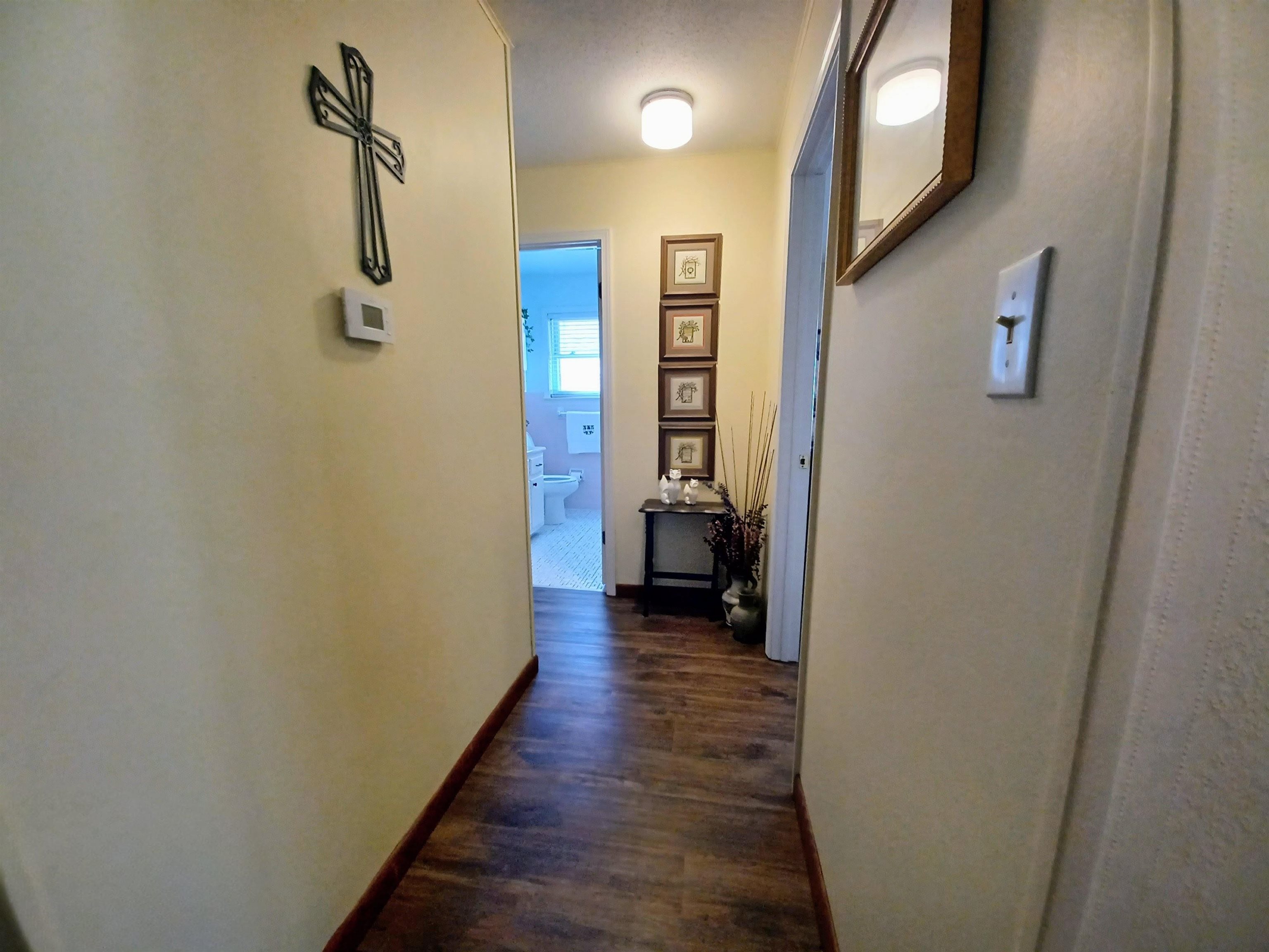 Photo 10 - Residential for sale – 1002 S Manor   Horseshoe Bend, AR