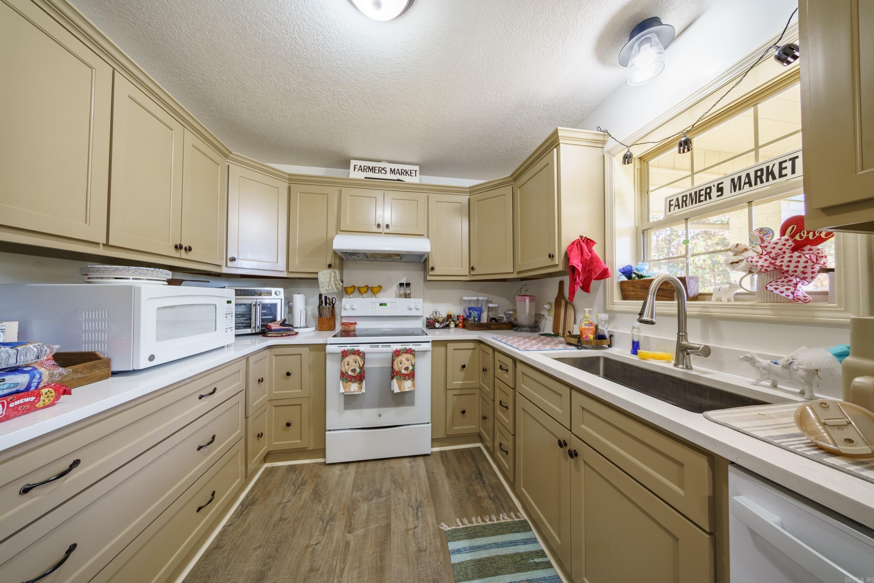 Photo 13 - Residential for sale – 151  Rich Hollow   Batesville, AR