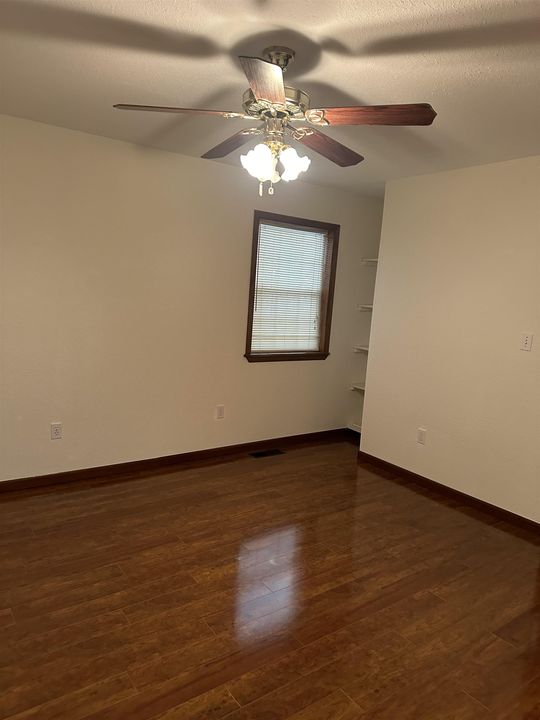 Photo 18 - Residential for sale – 100  Powhatan   Cherokee Village, AR