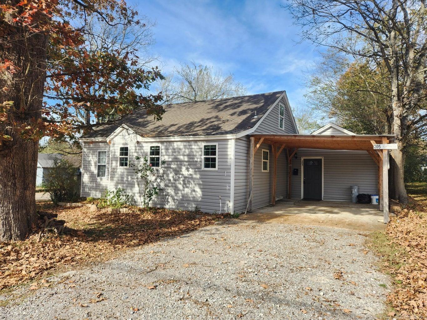 Residential for sale – 205 E Pine   Batesville, AR