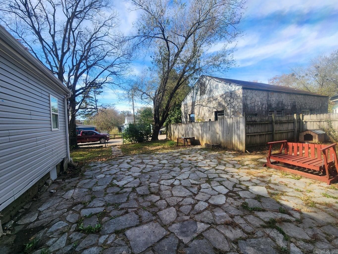 Photo 17 - Residential for sale – 205 E Pine   Batesville, AR