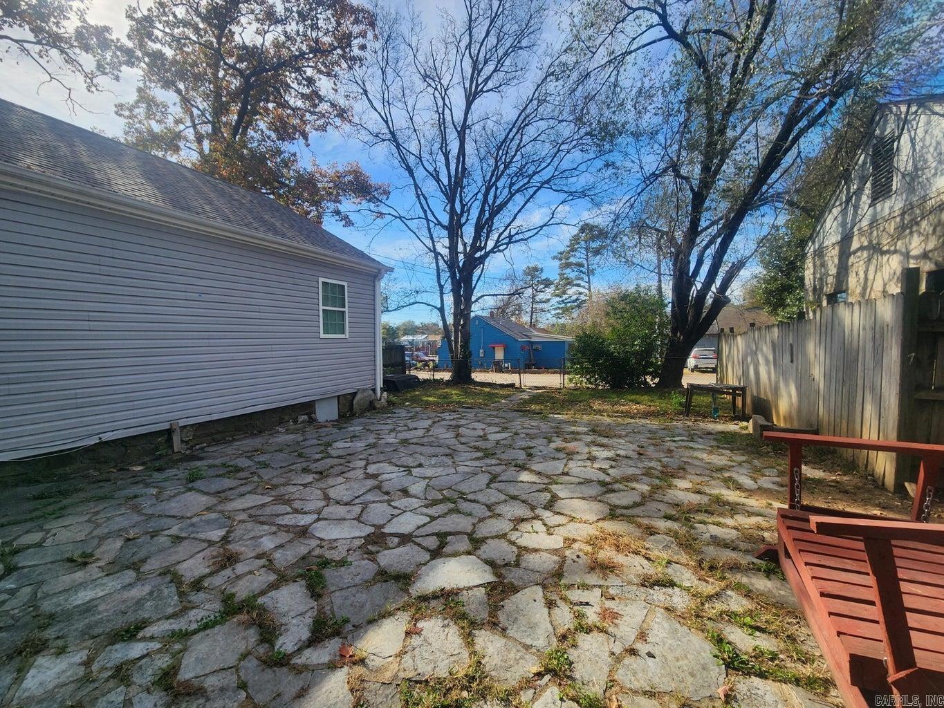 Photo 20 - Residential for sale – 205 E Pine   Batesville, AR