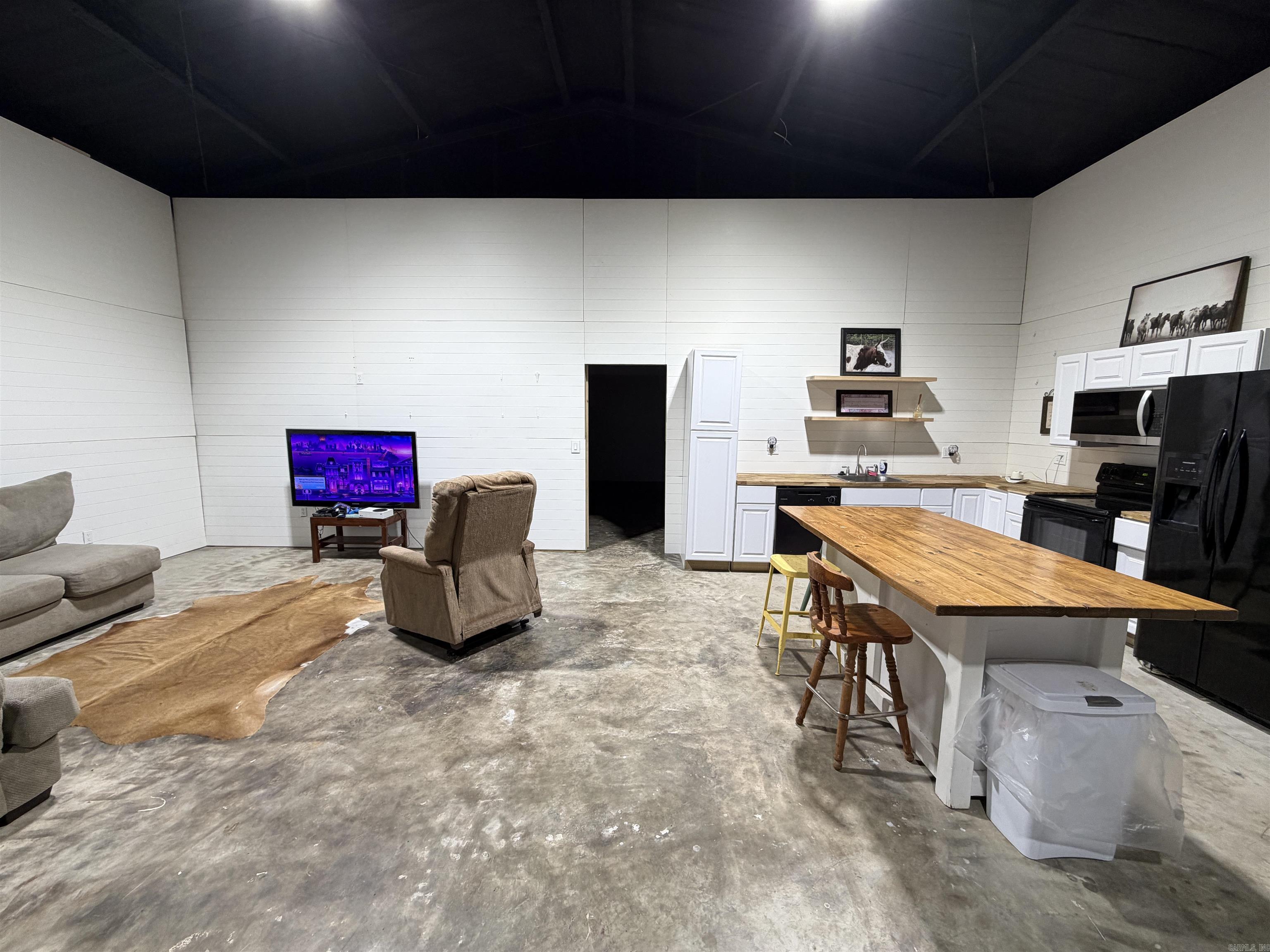 Photo 13 - Residential for sale – 3211  AR 56   Evening Shade, AR