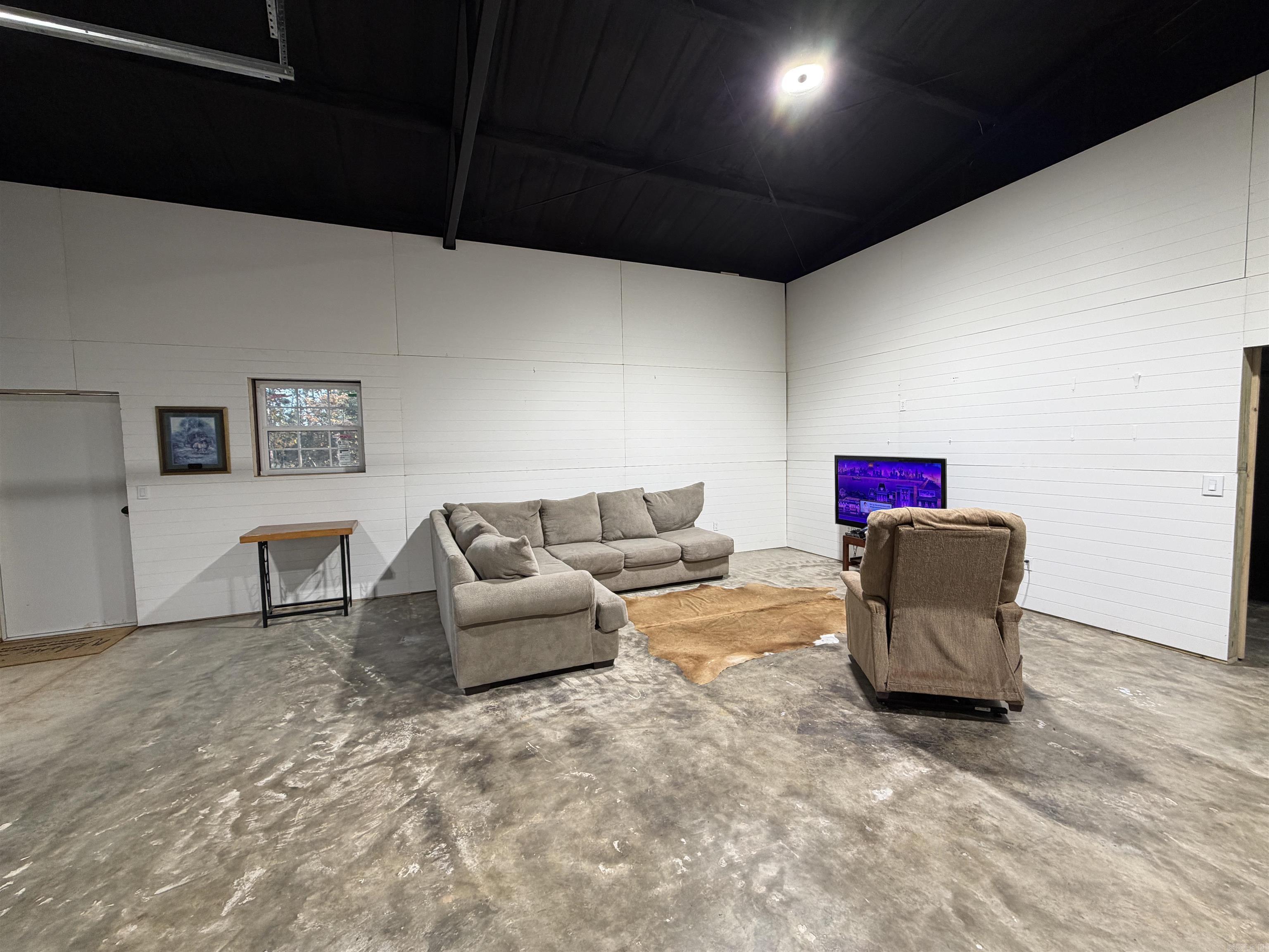 Photo 10 - Residential for sale – 3211  AR 56   Evening Shade, AR