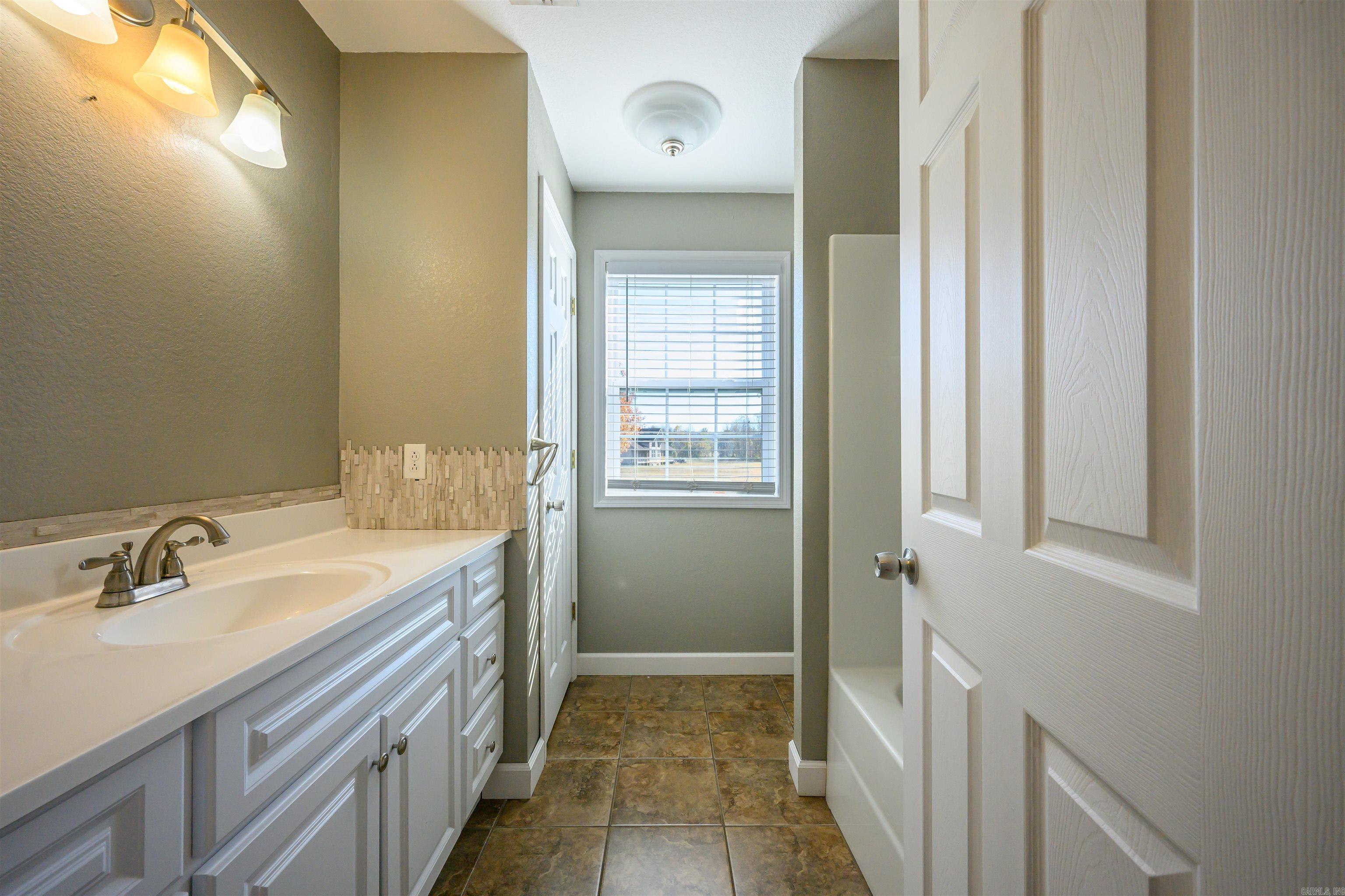 Photo 38 - Residential for sale – 497  McHue Rd.   Batesville, AR