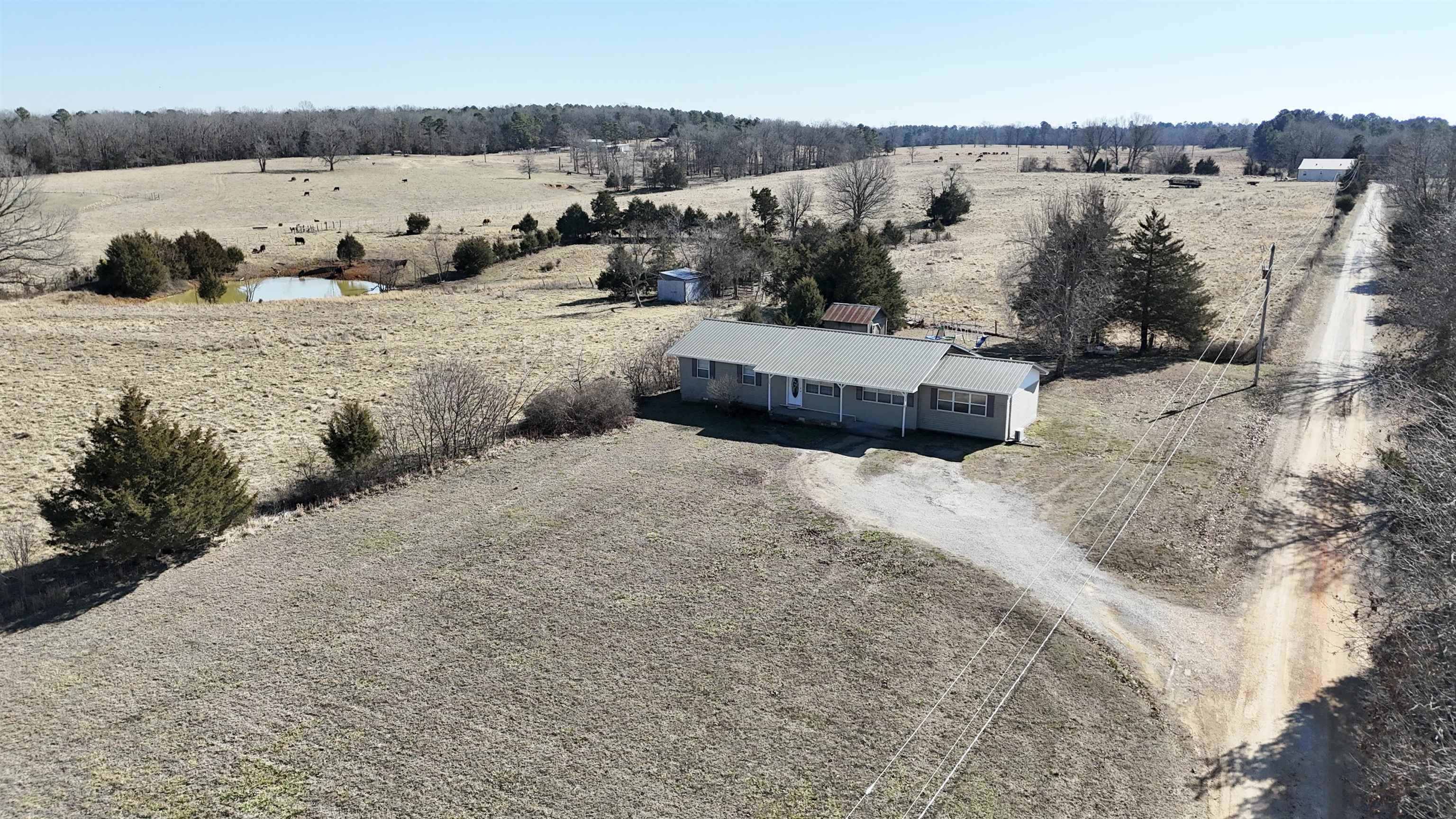 Photo 2 - Residential for sale – 520  Cutoff Rd   Melbourne, AR