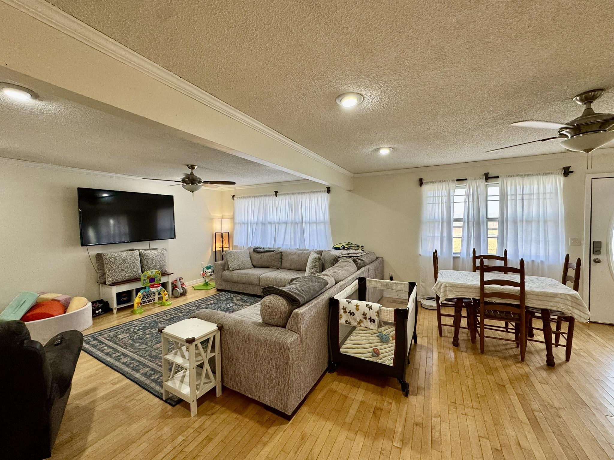 Photo 3 - Residential for sale – 520  Cutoff Rd   Melbourne, AR