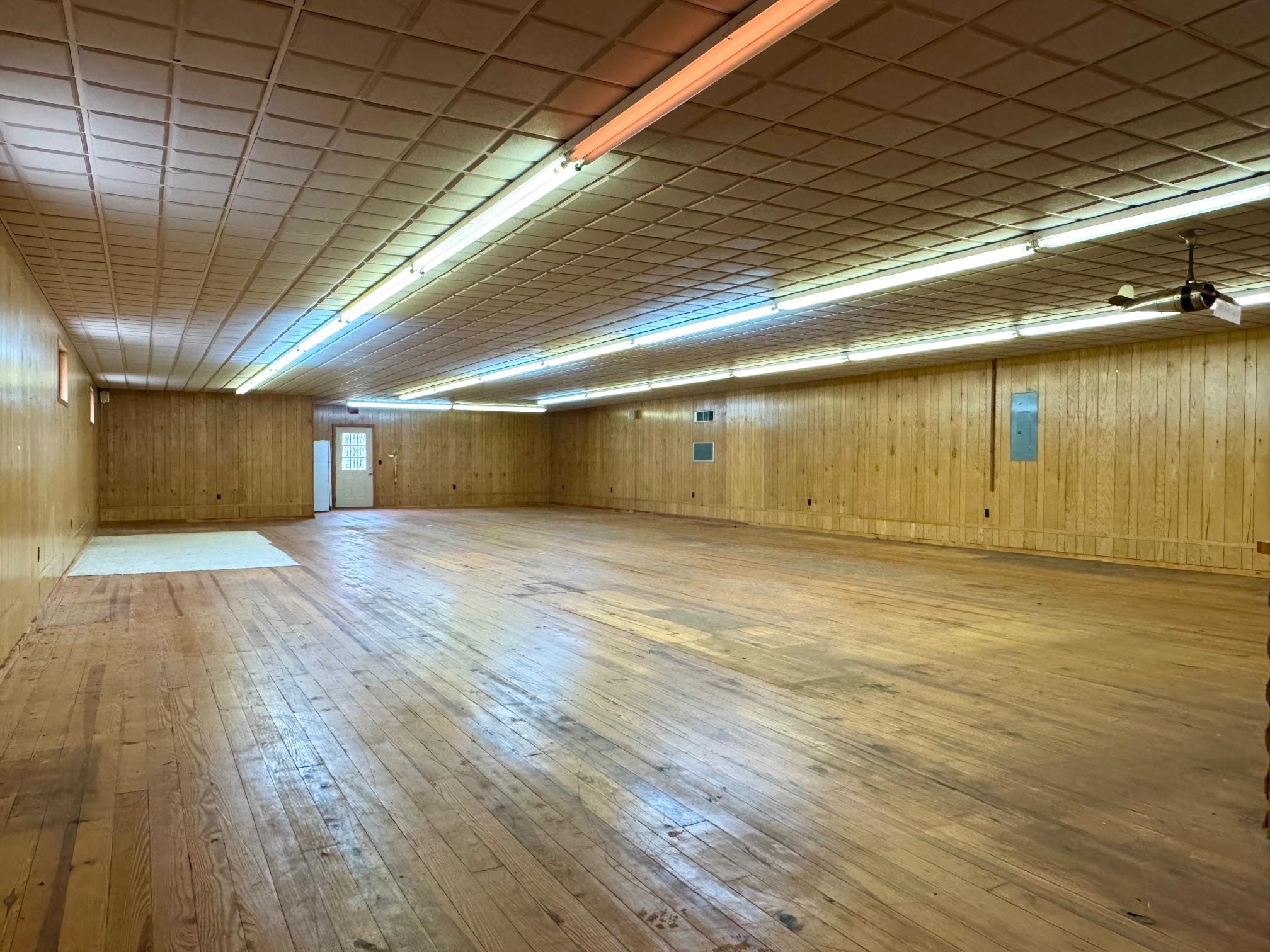 Photo 6 - Commercial / Industrial for sale – 5  Spring   Hardy, AR