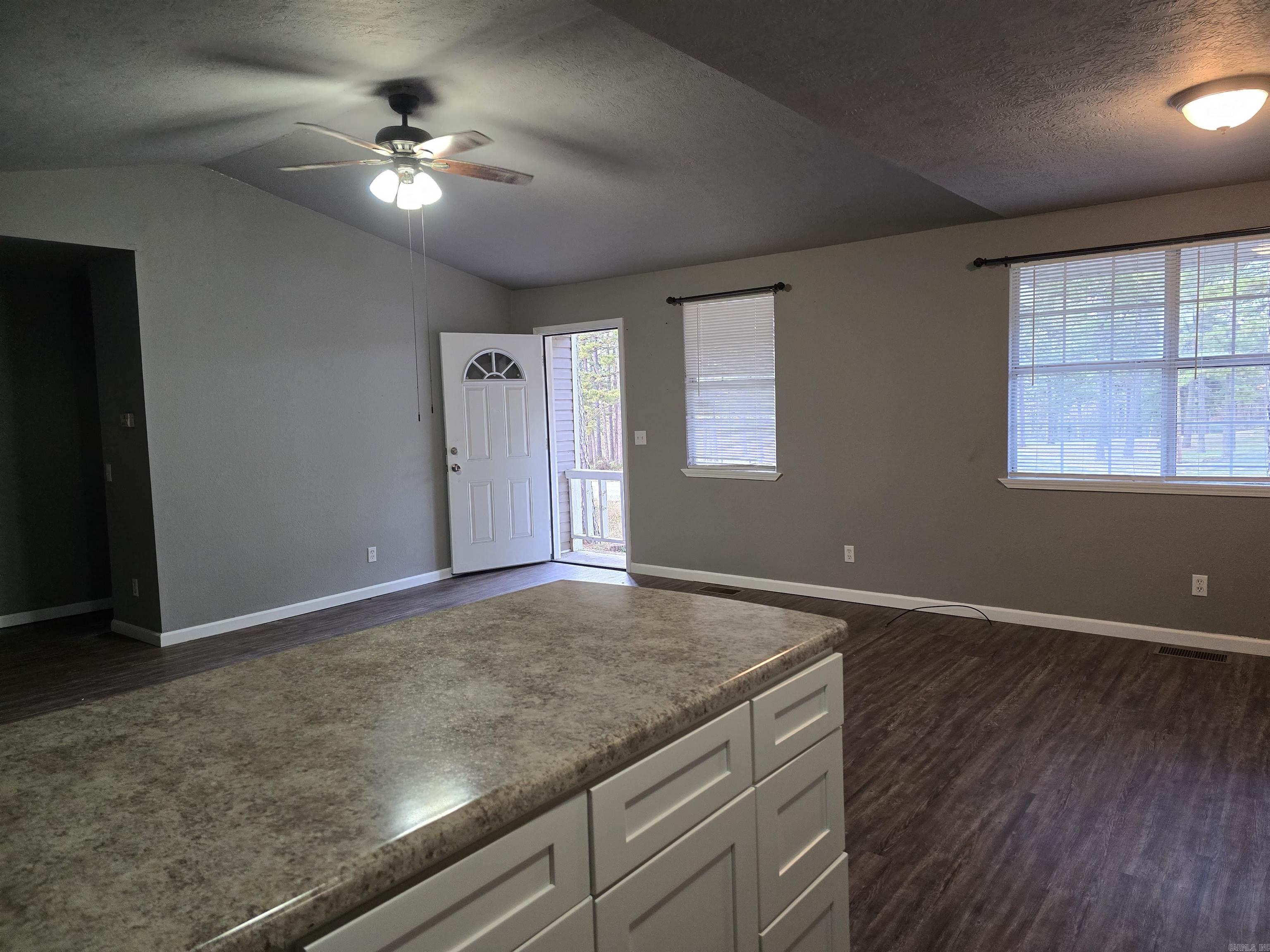 Photo 11 - Residential for sale – 174  AR 9 Spur   Melbourne, AR