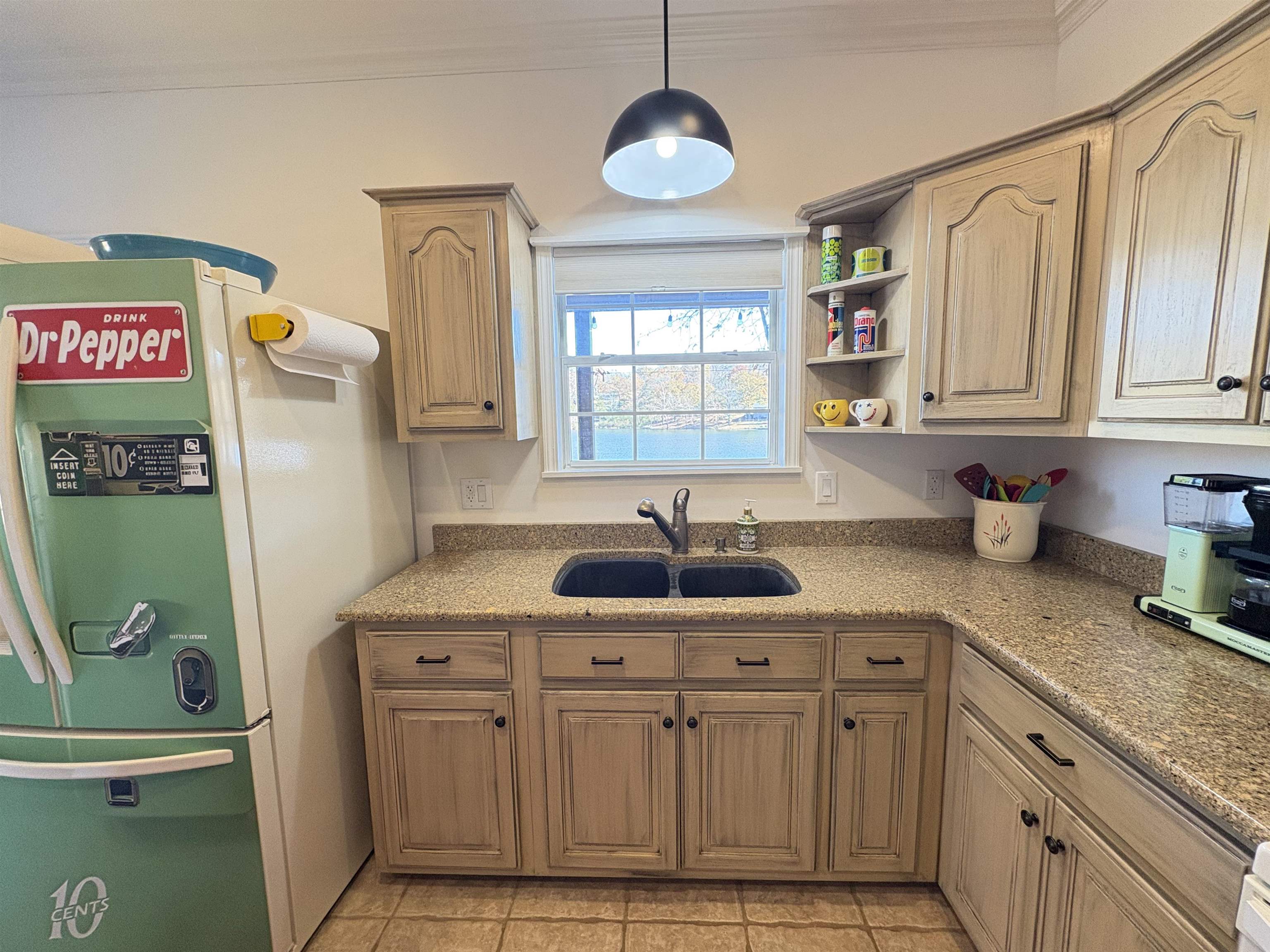 Photo 11 - Residential for sale – 1 W Lakeshore   Cherokee Village, AR