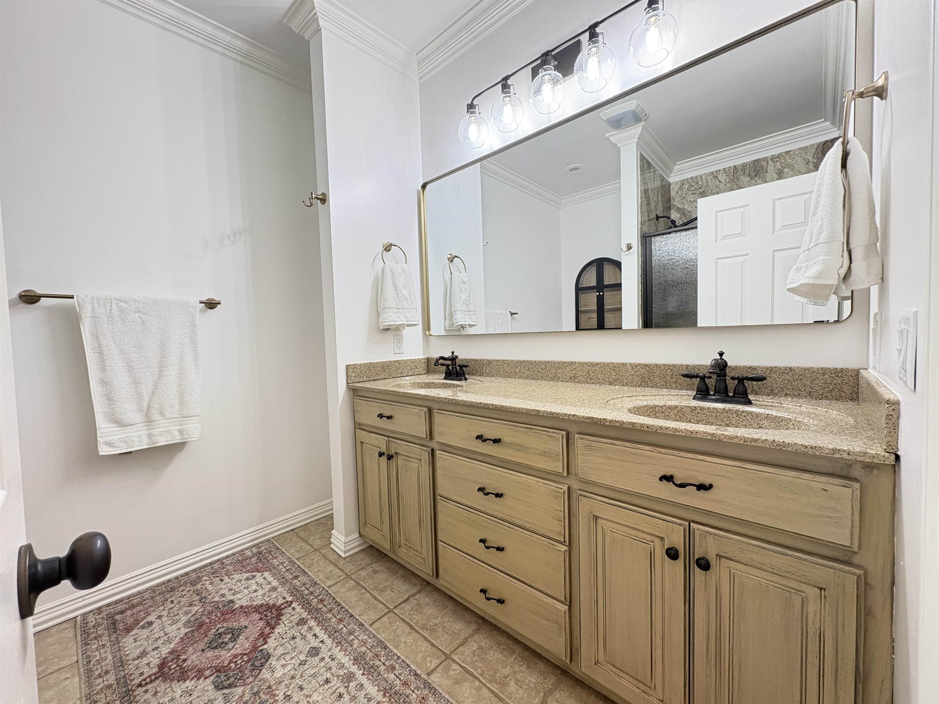 Photo 21 - Residential for sale – 1 W Lakeshore   Cherokee Village, AR