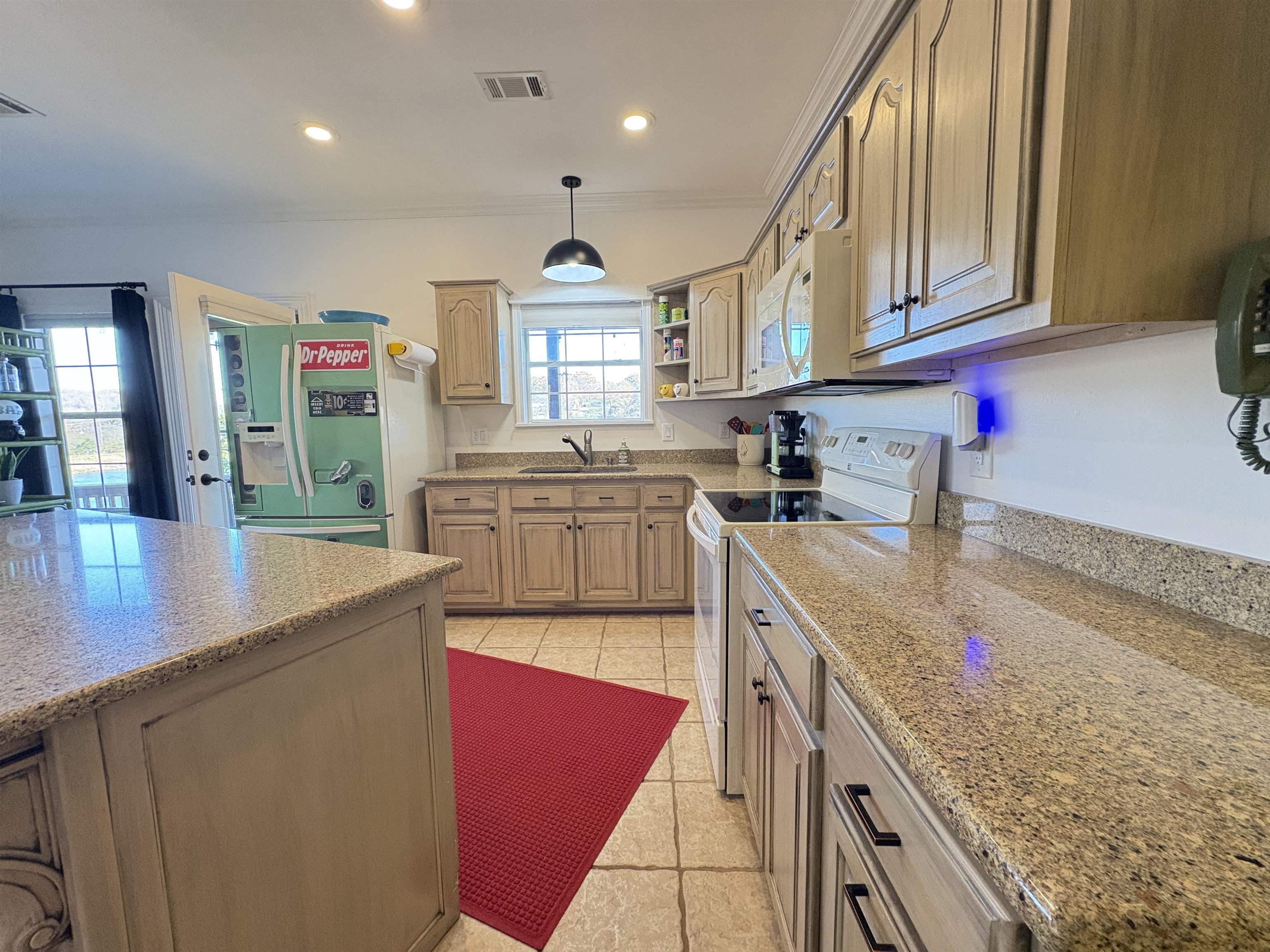 Photo 8 - Residential for sale – 1 W Lakeshore   Cherokee Village, AR