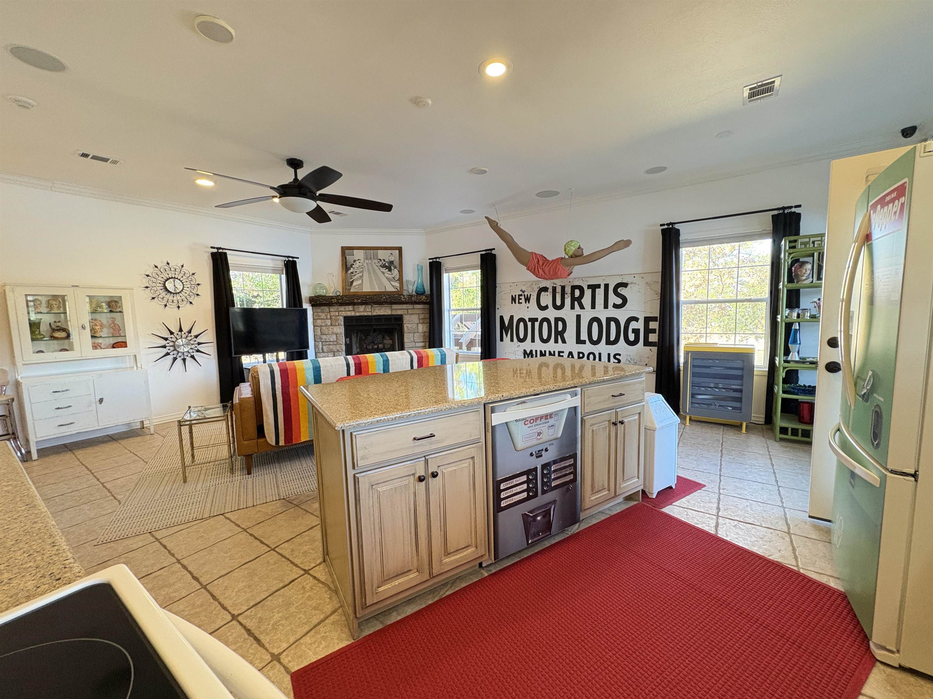 Photo 9 - Residential for sale – 1 W Lakeshore   Cherokee Village, AR