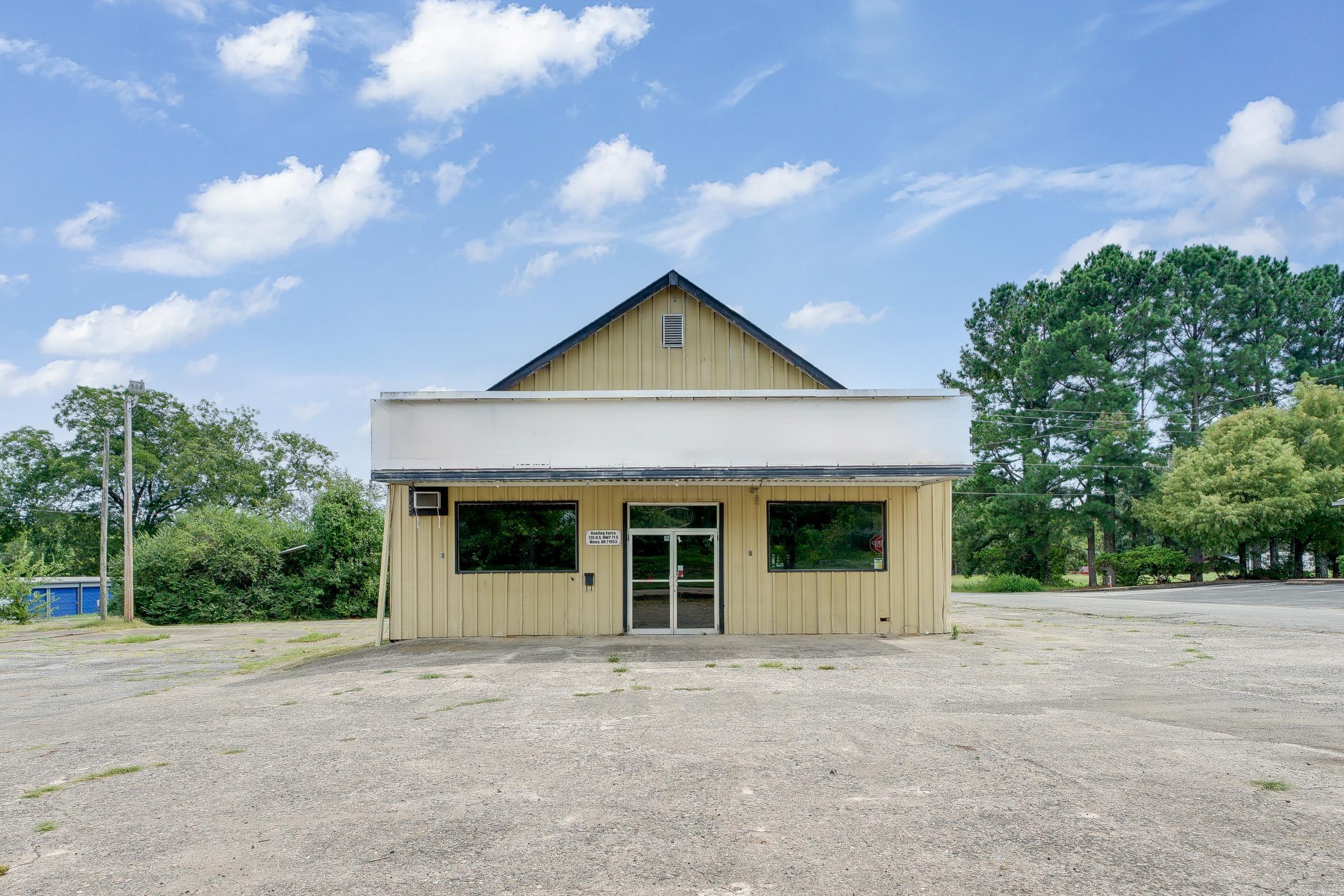 Commercial for sale – 120  Hwy 71 S   Mena, AR