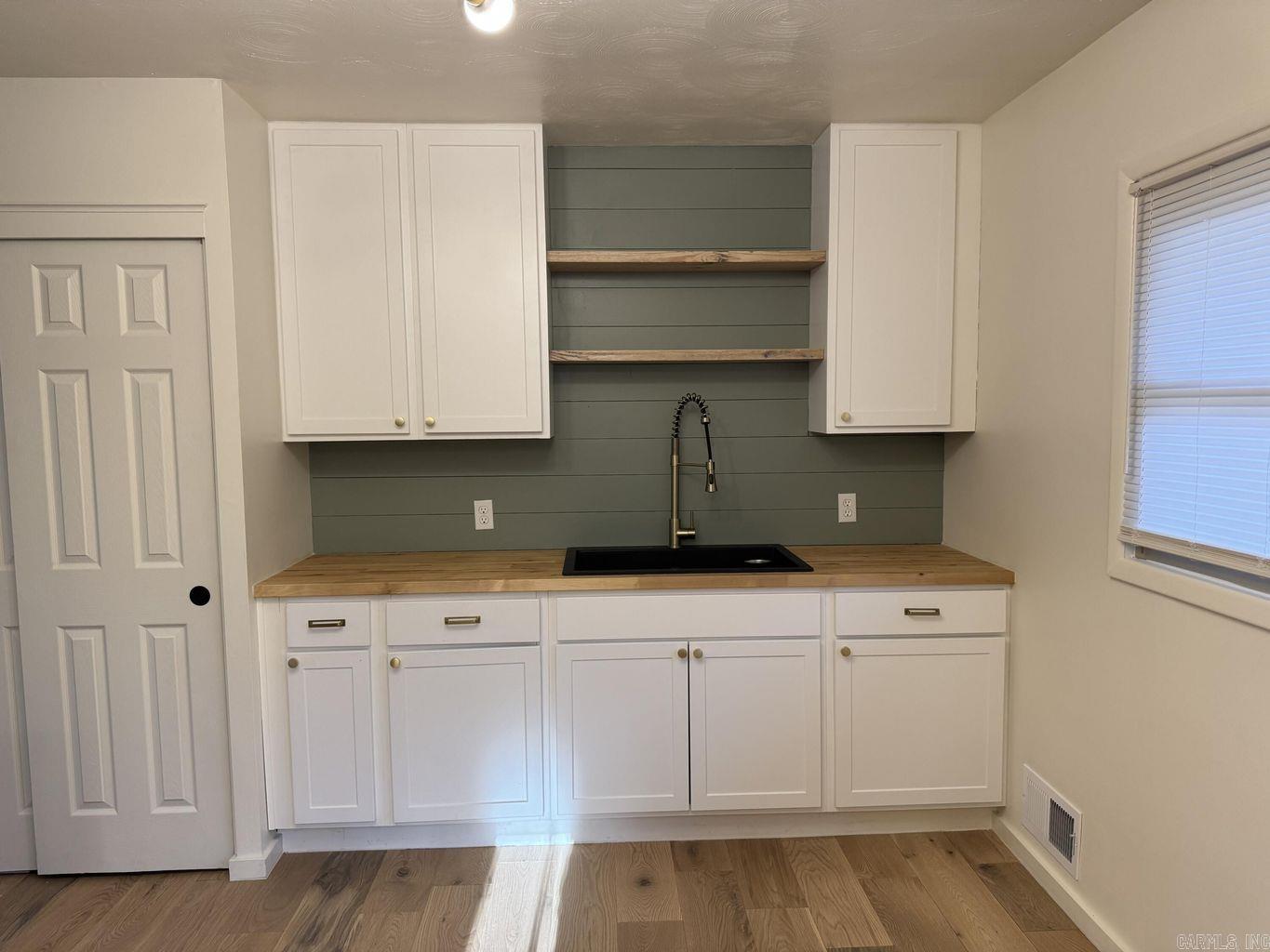 Photo 12 - Residential for sale – 79  Powhatan   Cherokee Village, AR