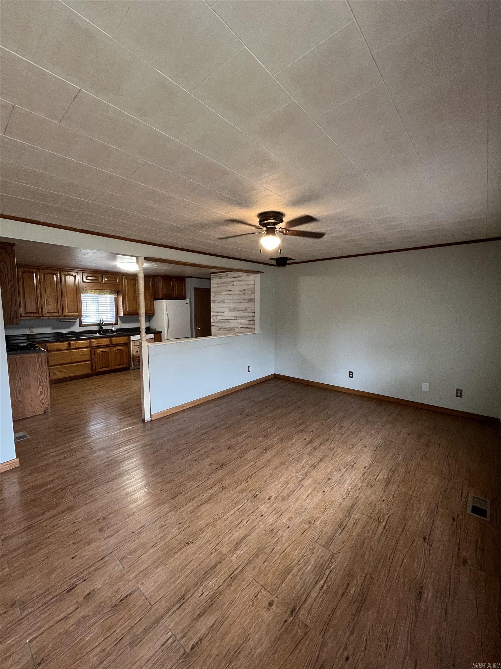 Photo 7 - Residential for sale – 323 N Cedar   Salem, AR