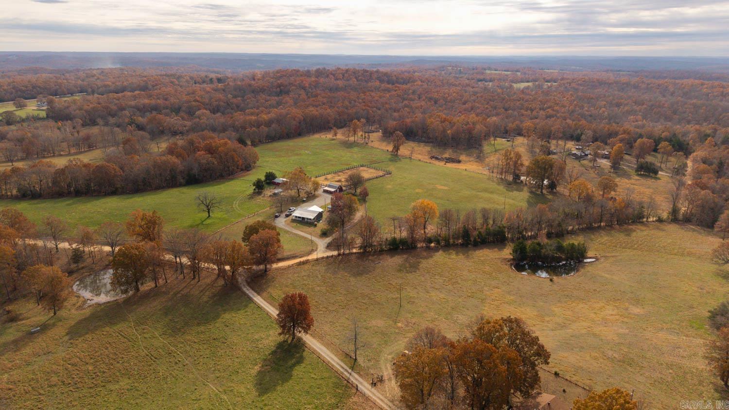 Photo 3 - Residential for sale – 1145  Broadleaf Road   Mammoth Spring, AR