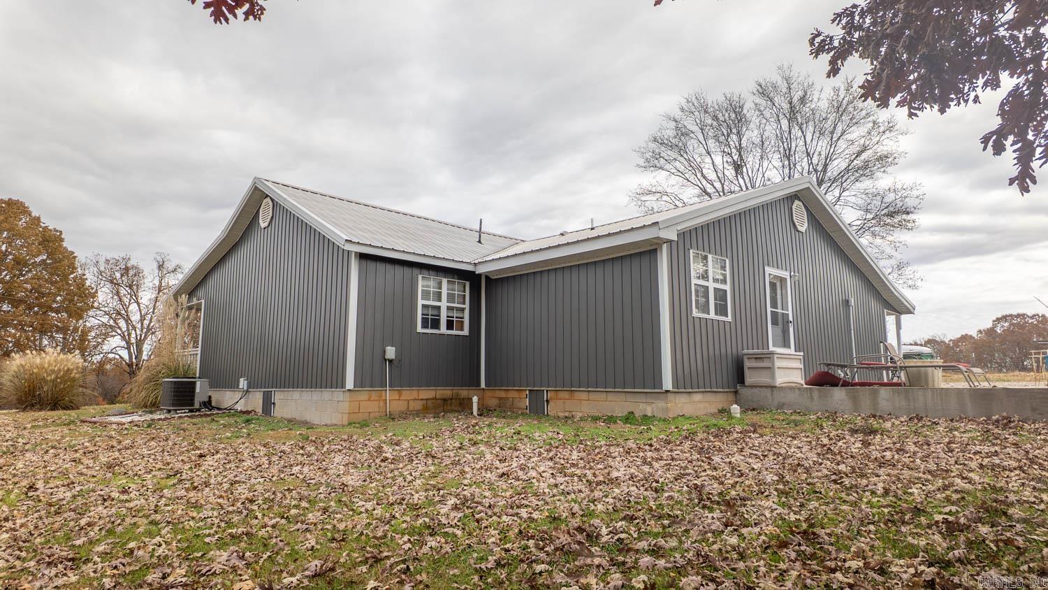 Photo 35 - Residential for sale – 1145  Broadleaf Road   Mammoth Spring, AR