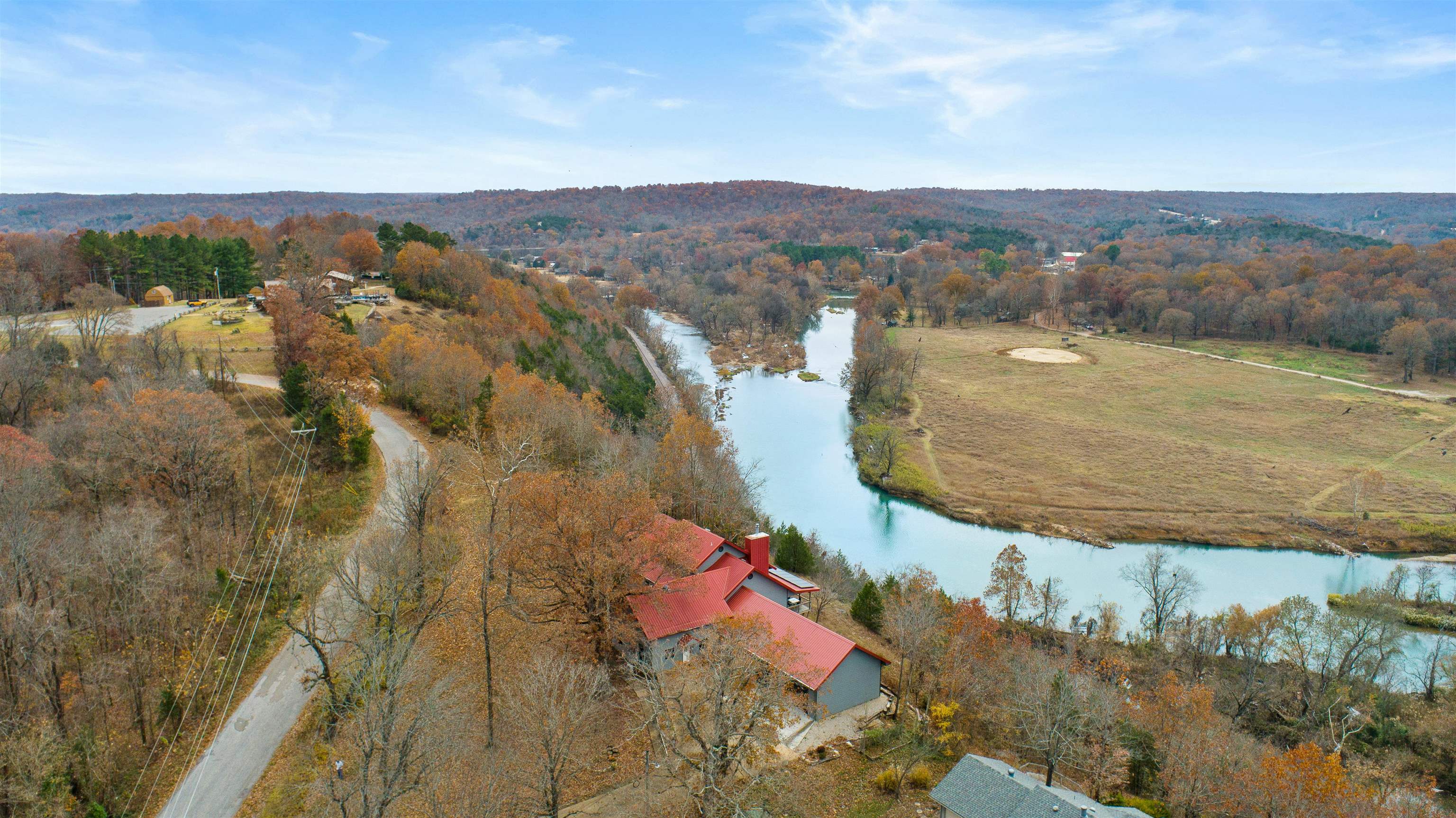 Photo 3 - Residential for sale – 45  Bluff   Hardy, AR