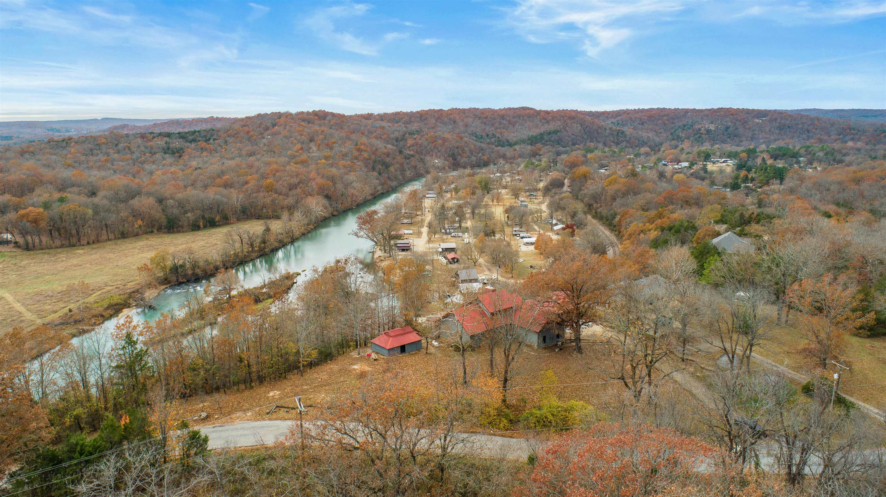 Photo 4 - Residential for sale – 45  Bluff   Hardy, AR