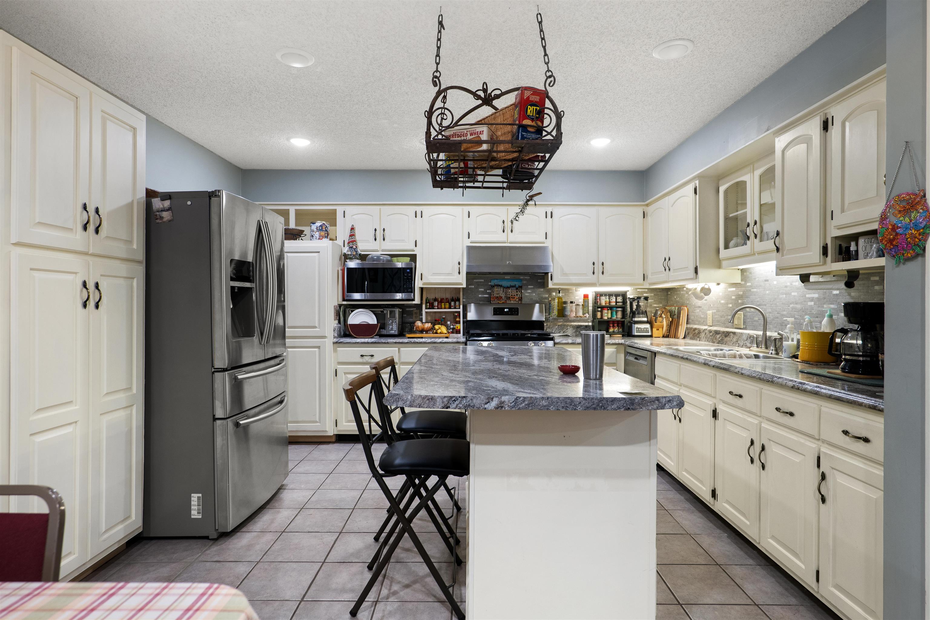 Photo 10 - Residential for sale – 45  Bluff   Hardy, AR