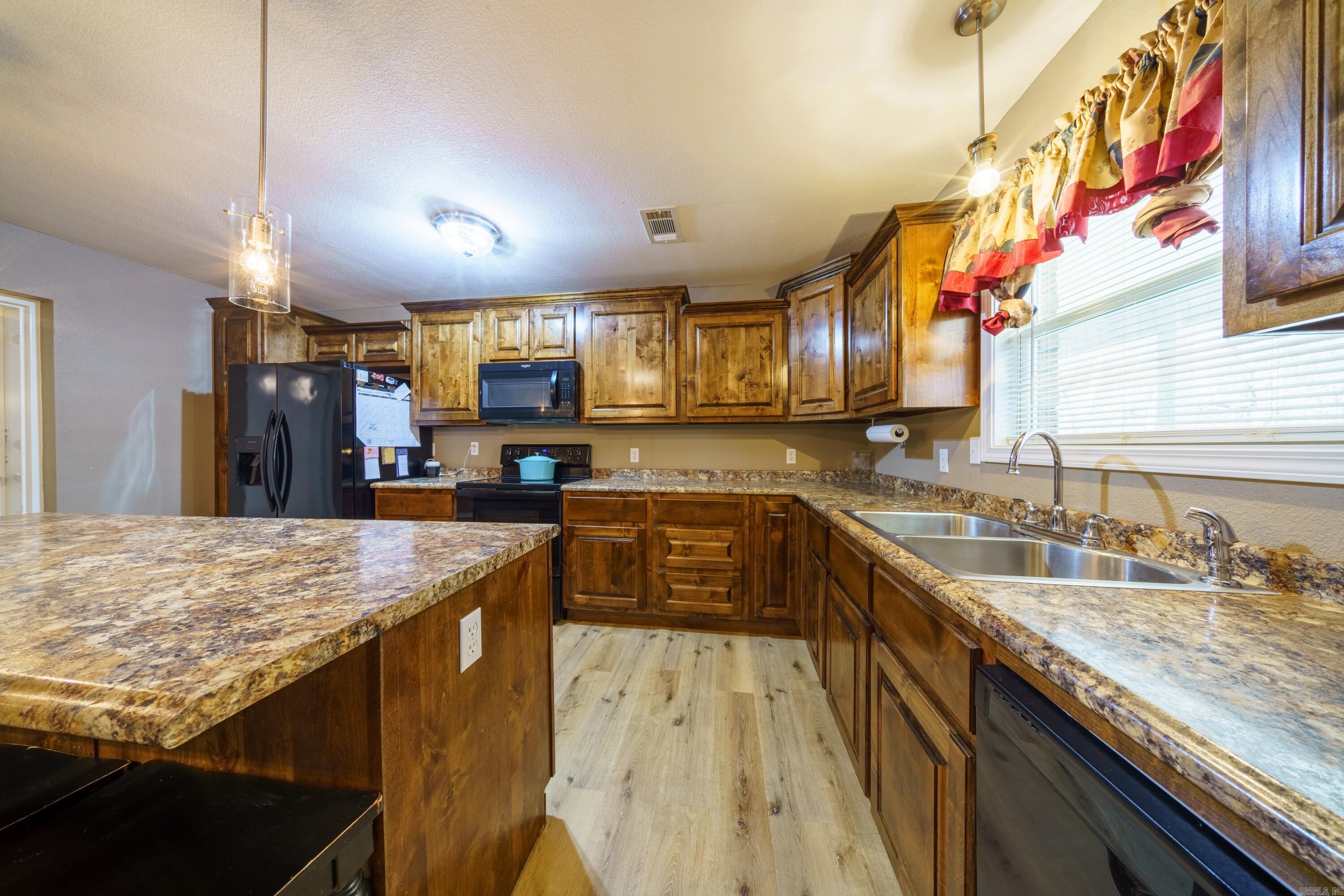 Photo 7 - Residential for sale – 800  Strawberry River Road   Smithville, AR