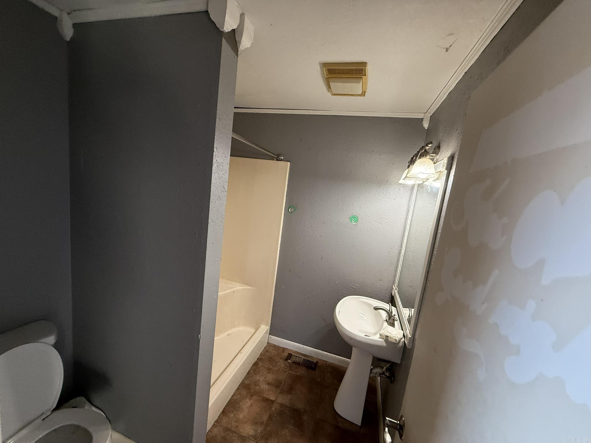 Photo 9 - Residential for sale – 56  Pine   Melbourne, AR