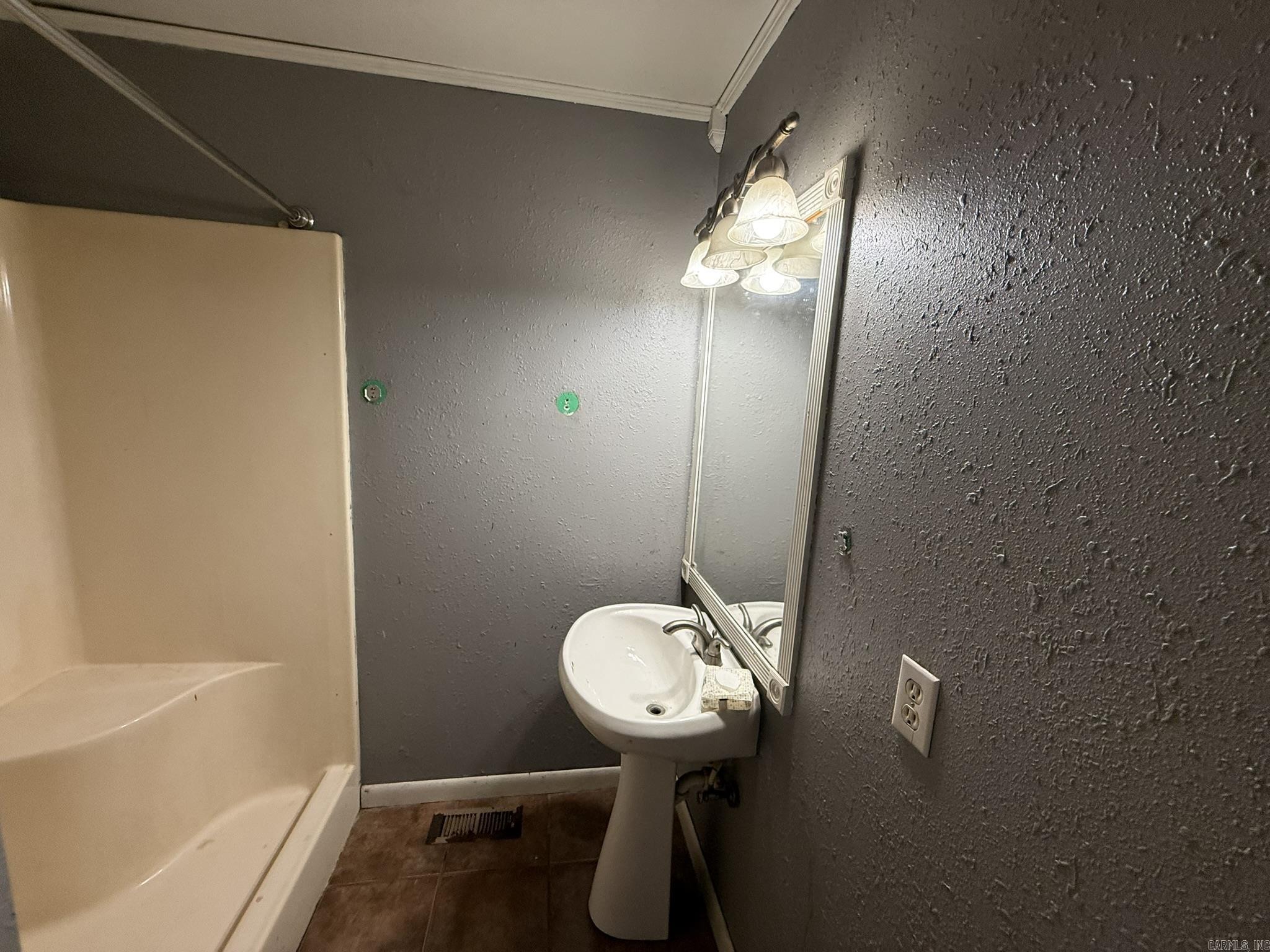 Photo 10 - Residential for sale – 56  Pine   Melbourne, AR