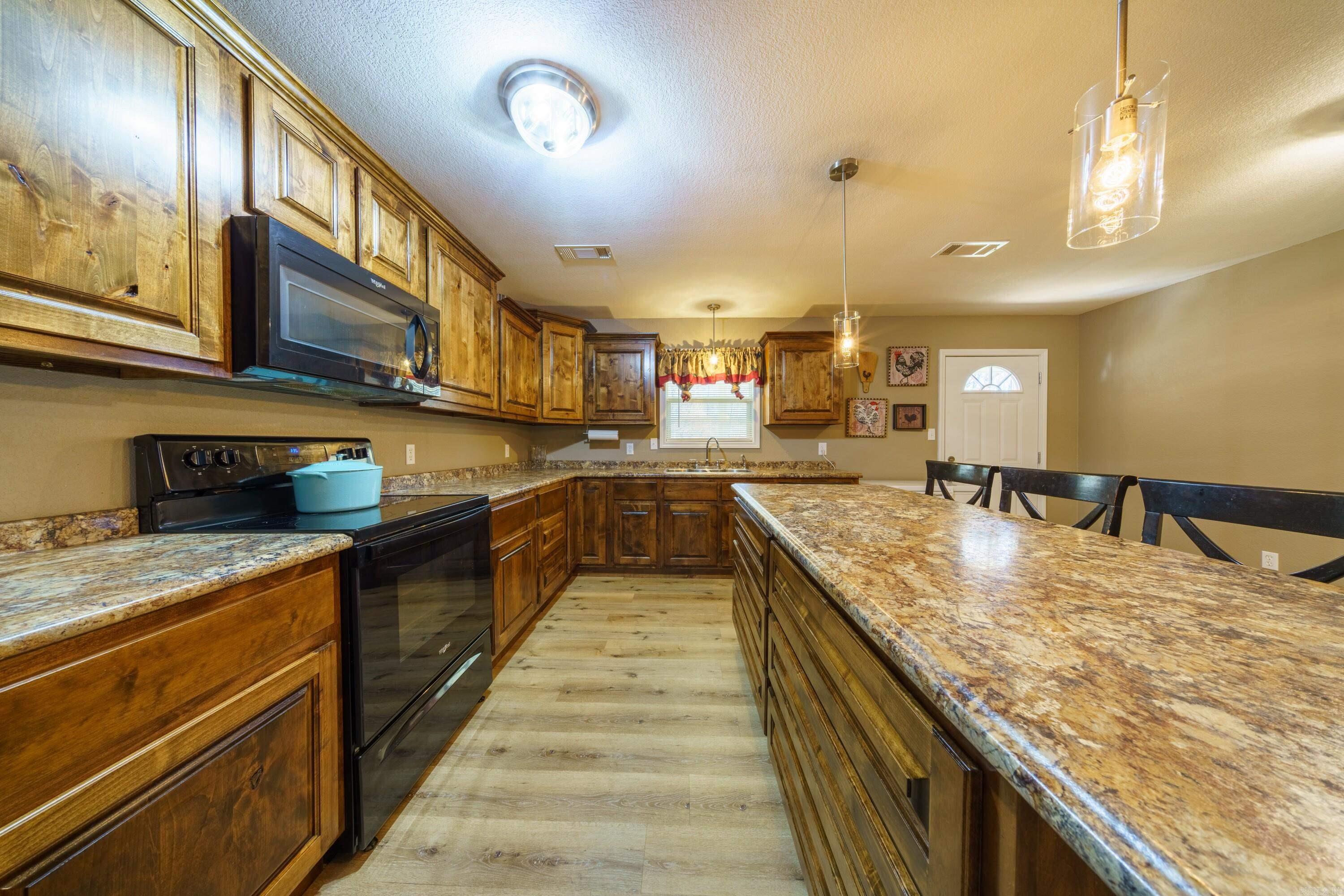 Photo 11 - Residential for sale – 800  Strawberry River Road   Smithville, AR