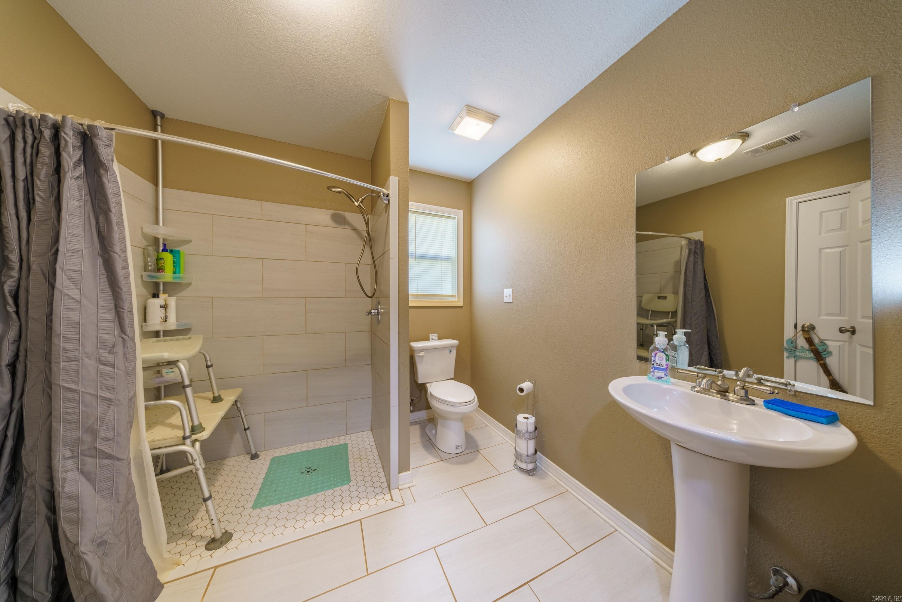 Photo 14 - Residential for sale – 800  Strawberry River Road   Smithville, AR