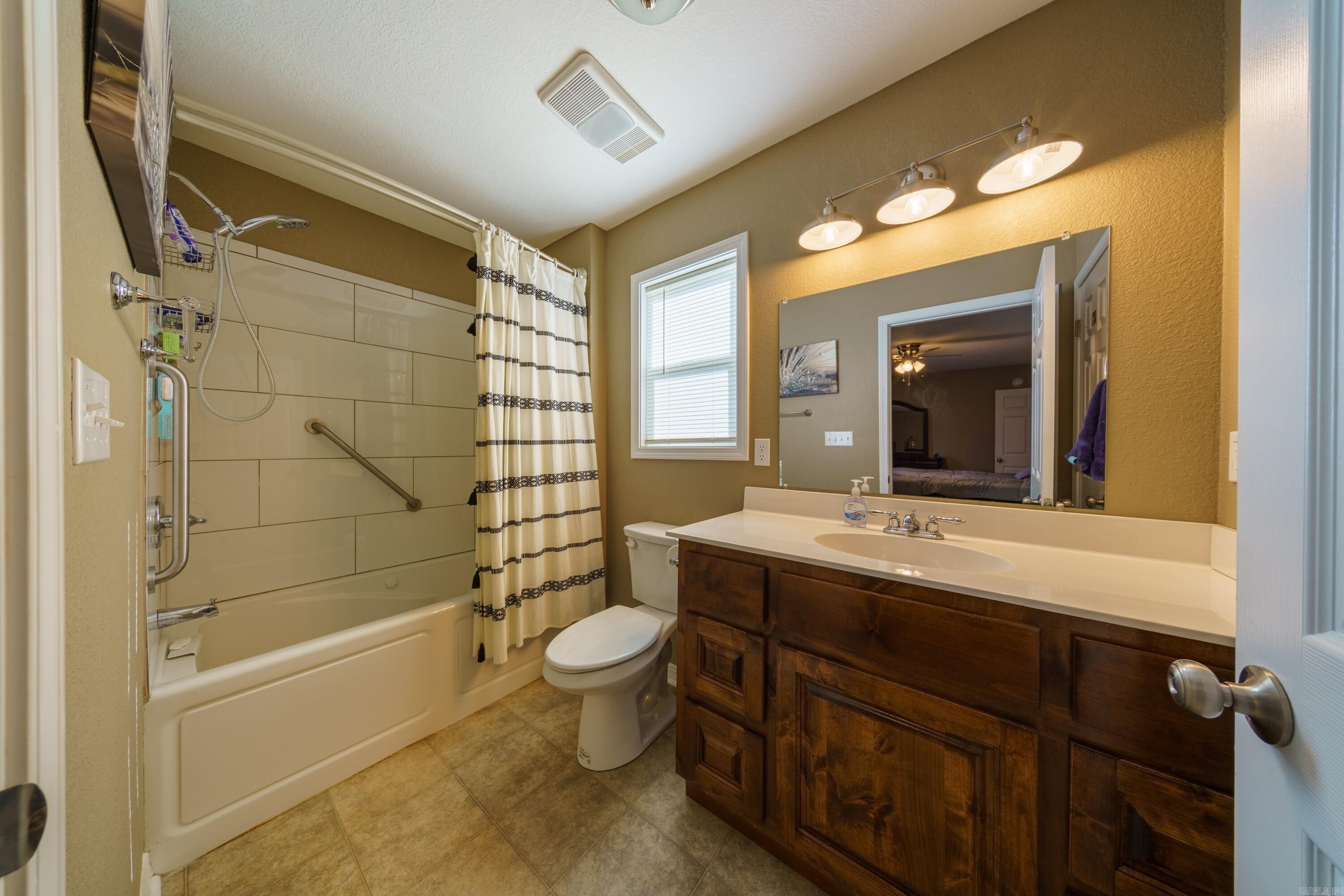 Photo 16 - Residential for sale – 800  Strawberry River Road   Smithville, AR