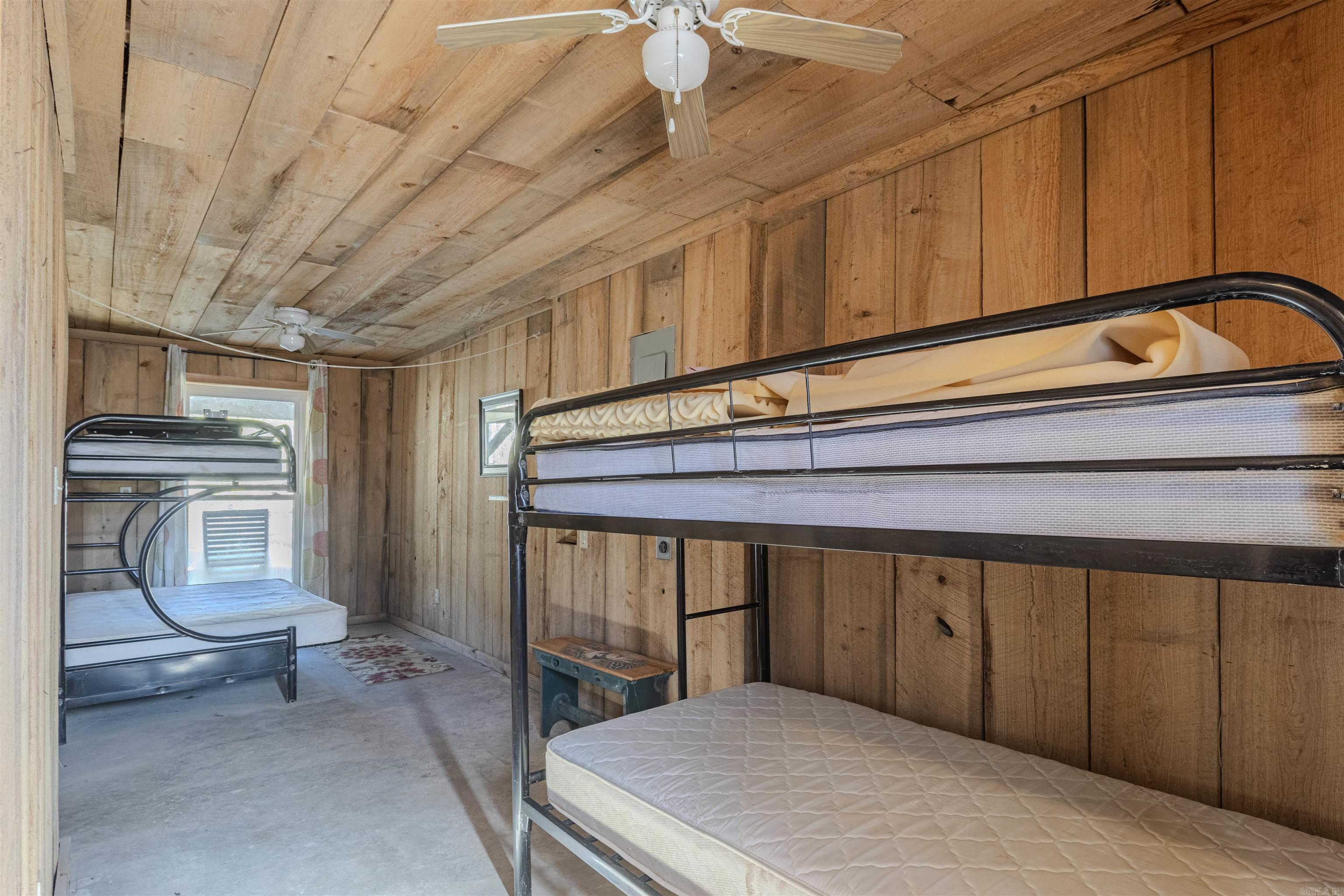 Photo 13 - Residential for sale – 947  Saddler Falls   Mammoth Spring, AR