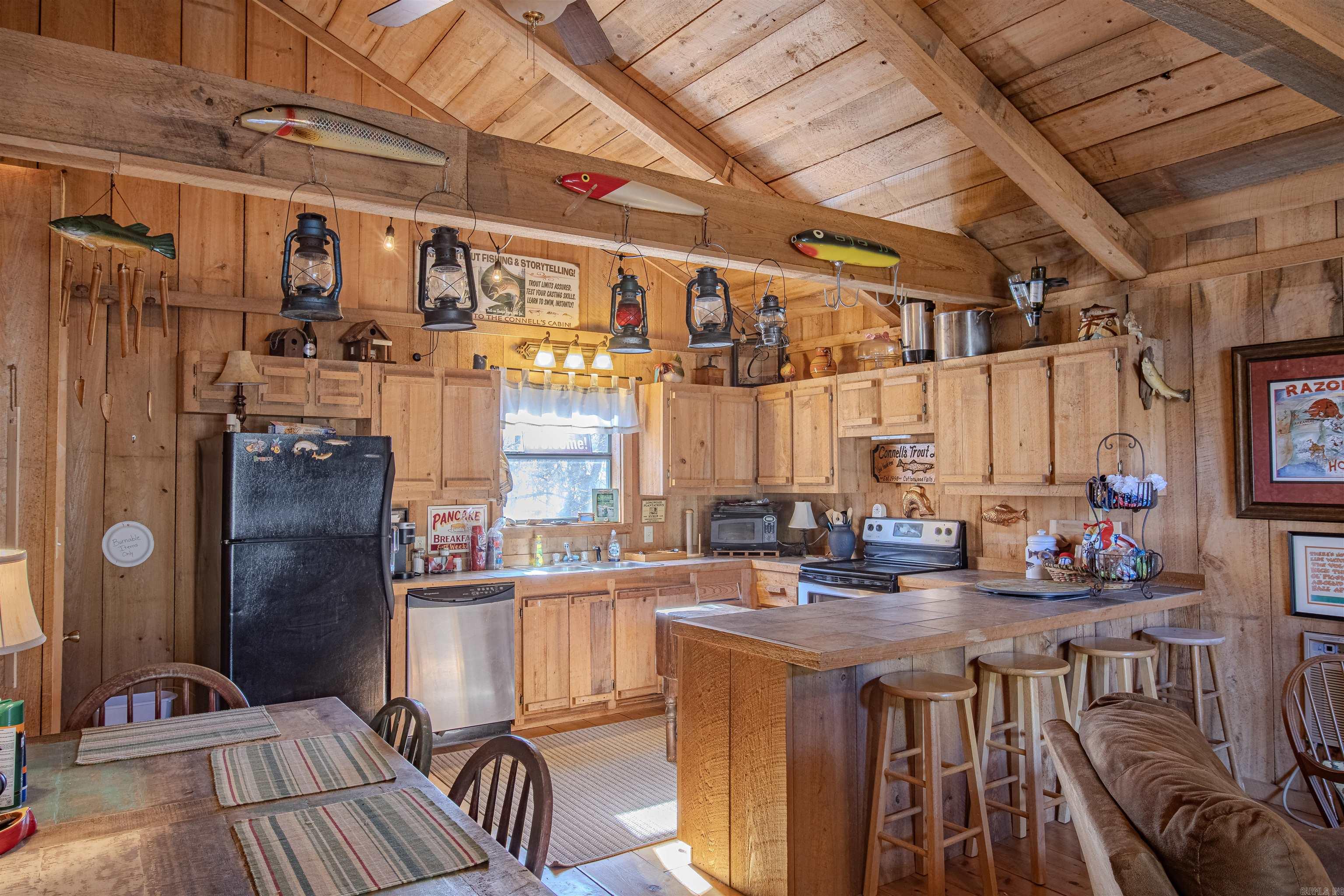 Photo 19 - Residential for sale – 947  Saddler Falls   Mammoth Spring, AR