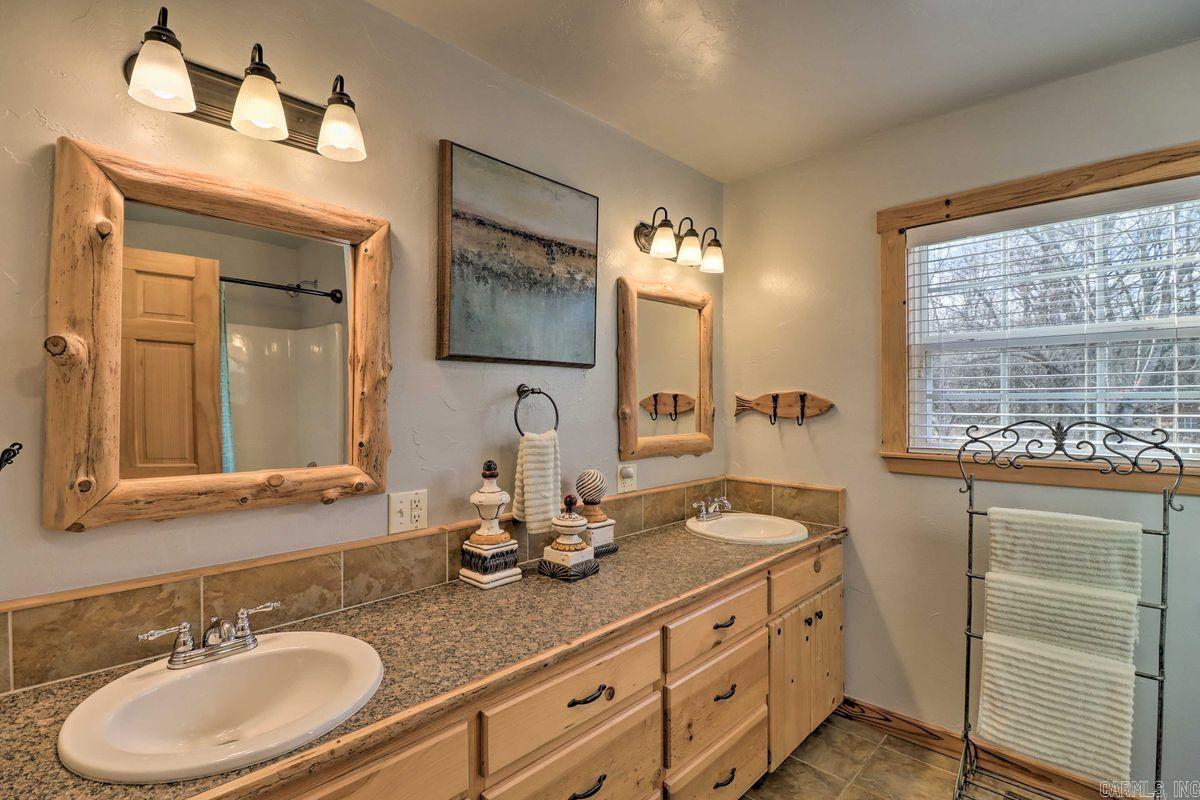 Photo 10 - Residential for sale – 615  Ripplin Shoals   Melbourne, AR